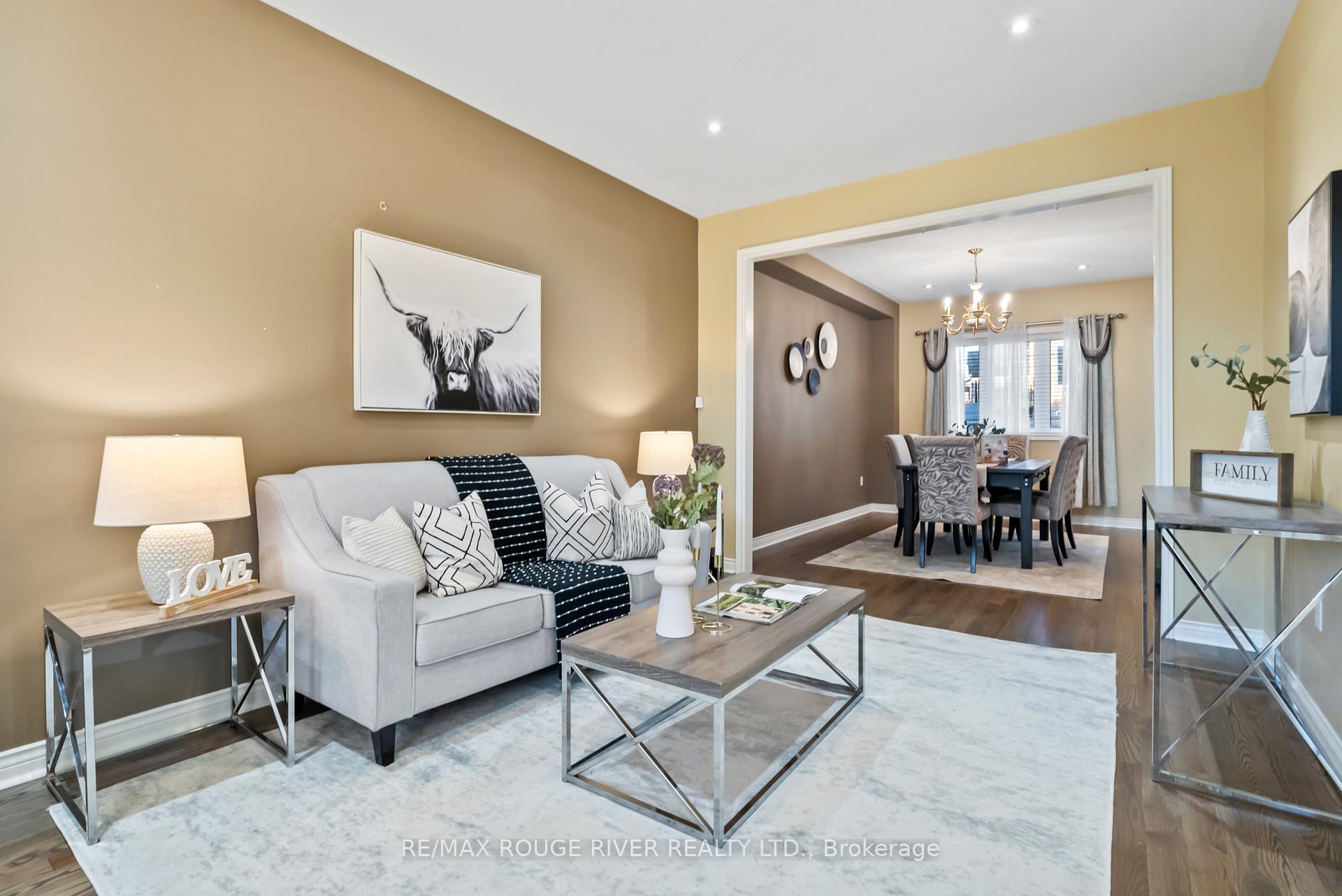 Photo 8 of 908 Black Cherry Drive, Oshawa, Taunton — HOMEH