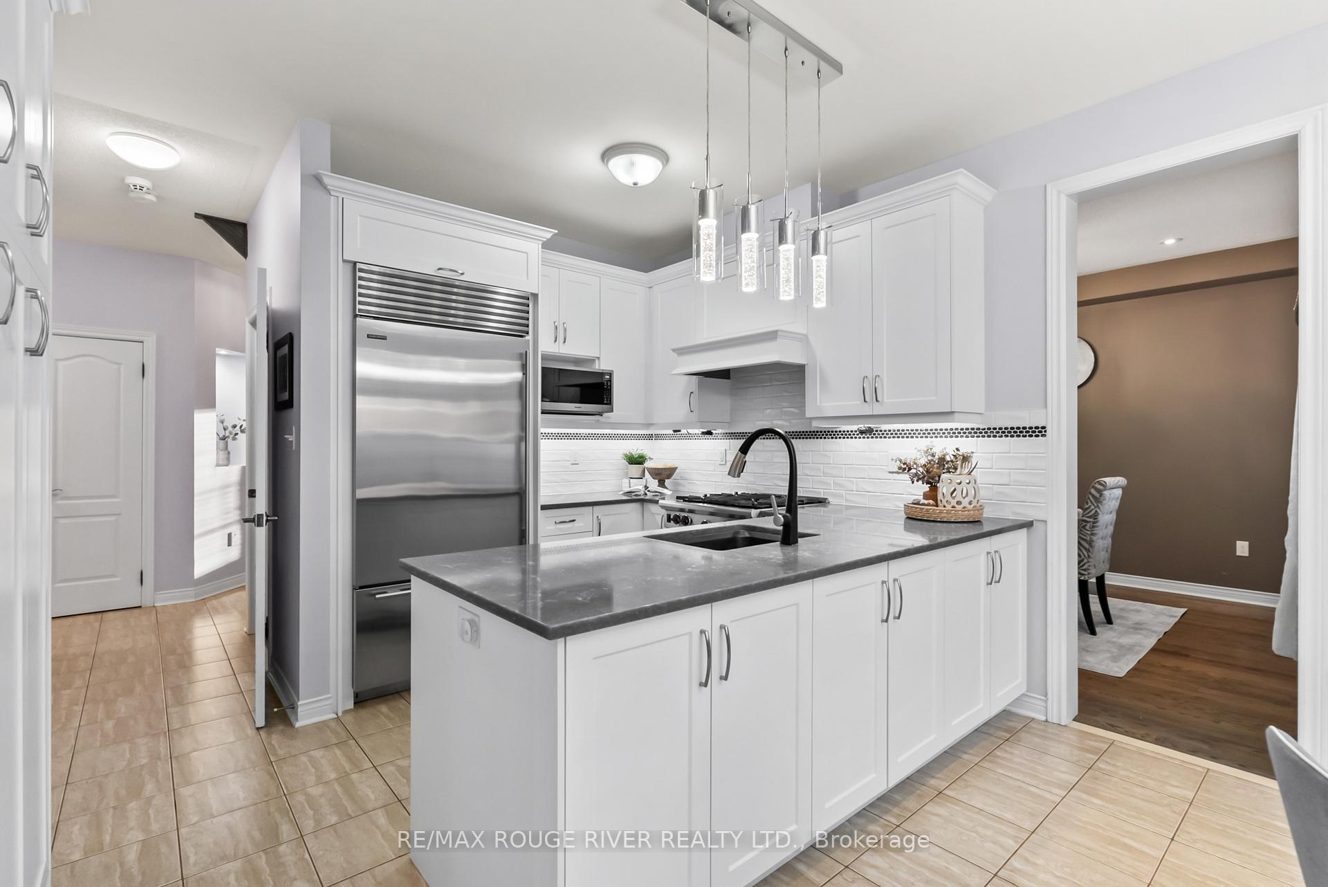 Photo 13 of 908 Black Cherry Drive, Oshawa, Taunton — HOMEH