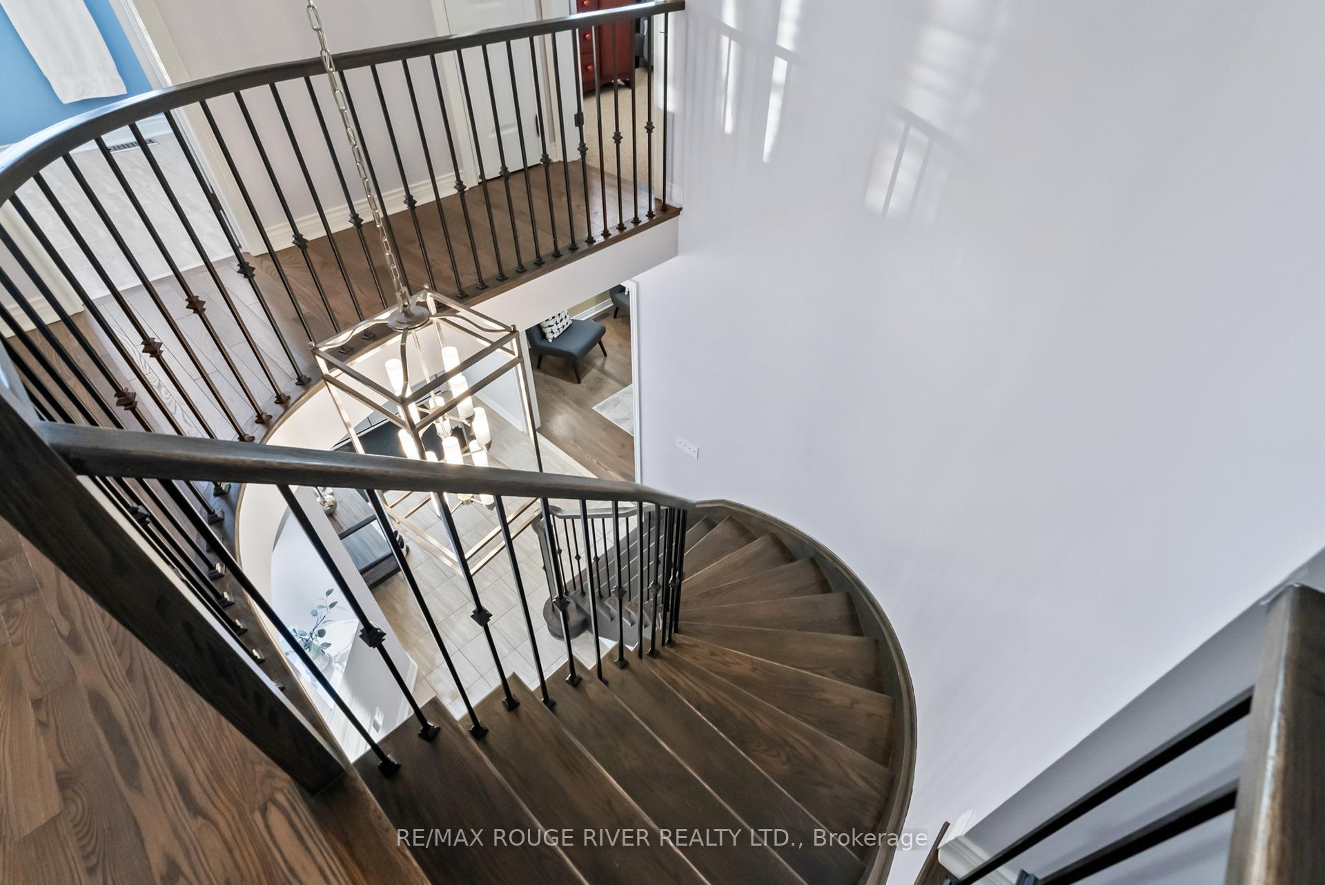 Photo 16 of 908 Black Cherry Drive, Oshawa, Taunton — HOMEH