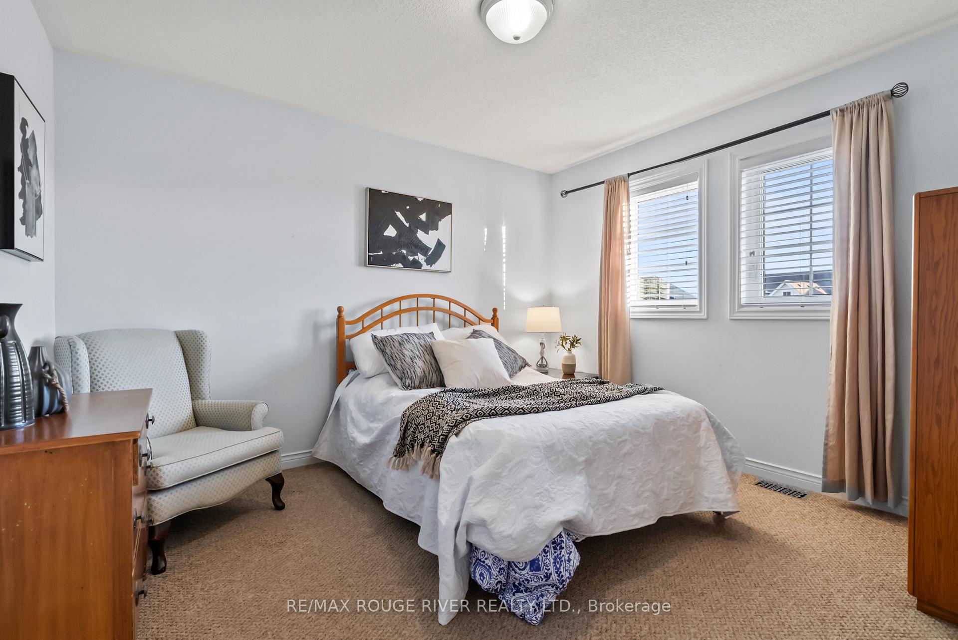 Photo 24 of 908 Black Cherry Drive, Oshawa, Taunton — HOMEH