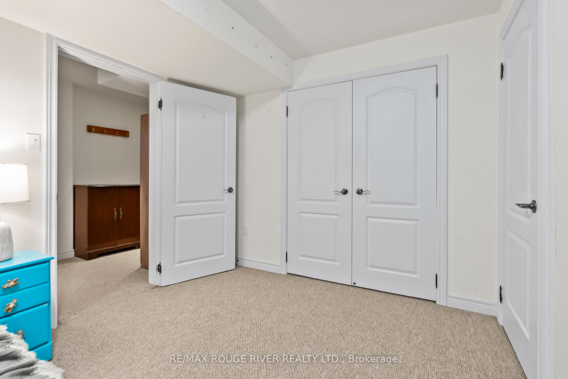Photo 30 of 908 Black Cherry Drive, Oshawa, Taunton — HOMEH