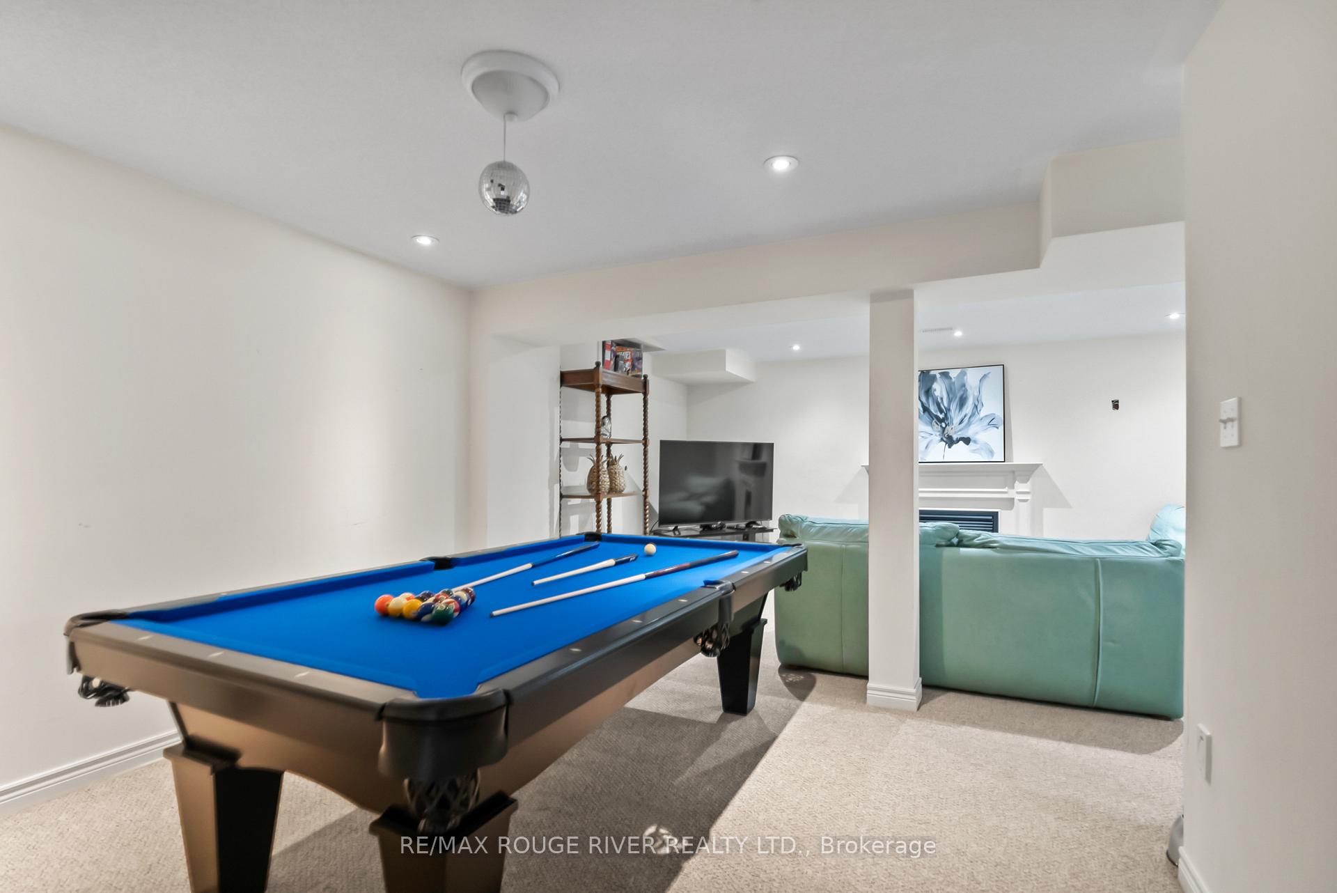 Photo 34 of 908 Black Cherry Drive, Oshawa, Taunton — HOMEH