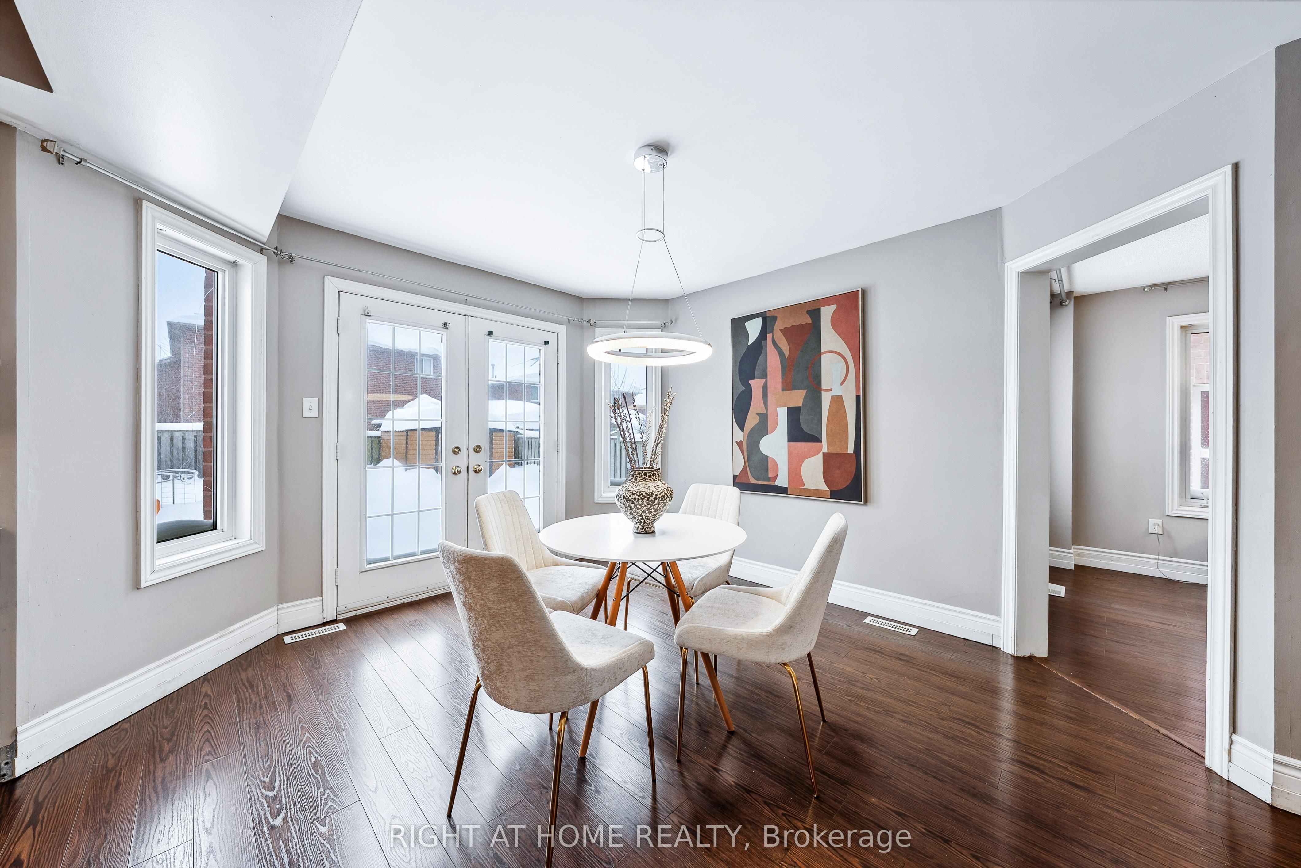 Photo 10 of 107 Madelaine Drive, Barrie, Painswick South — HOMEH
