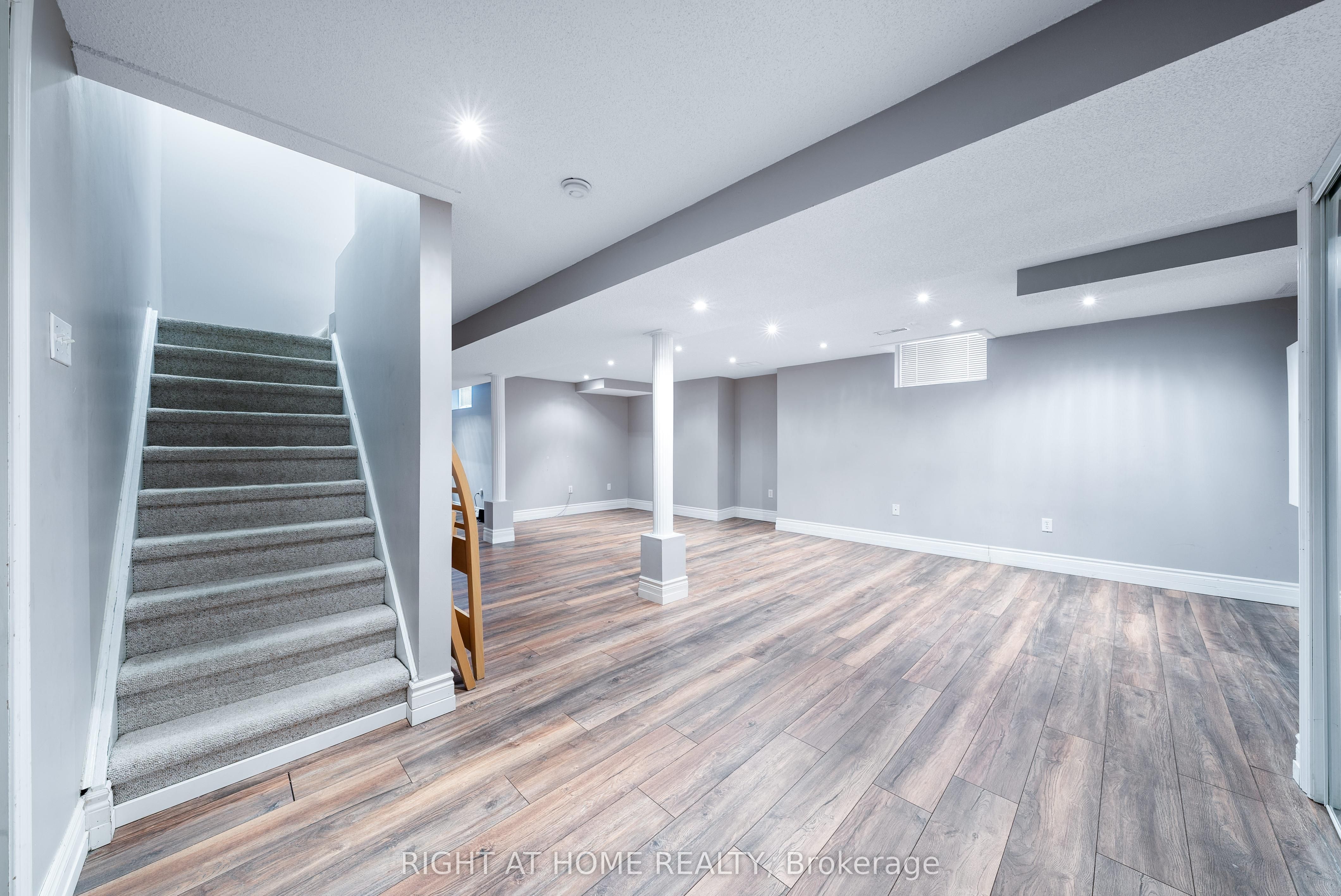 Photo 26 of 107 Madelaine Drive, Barrie, Painswick South — HOMEH