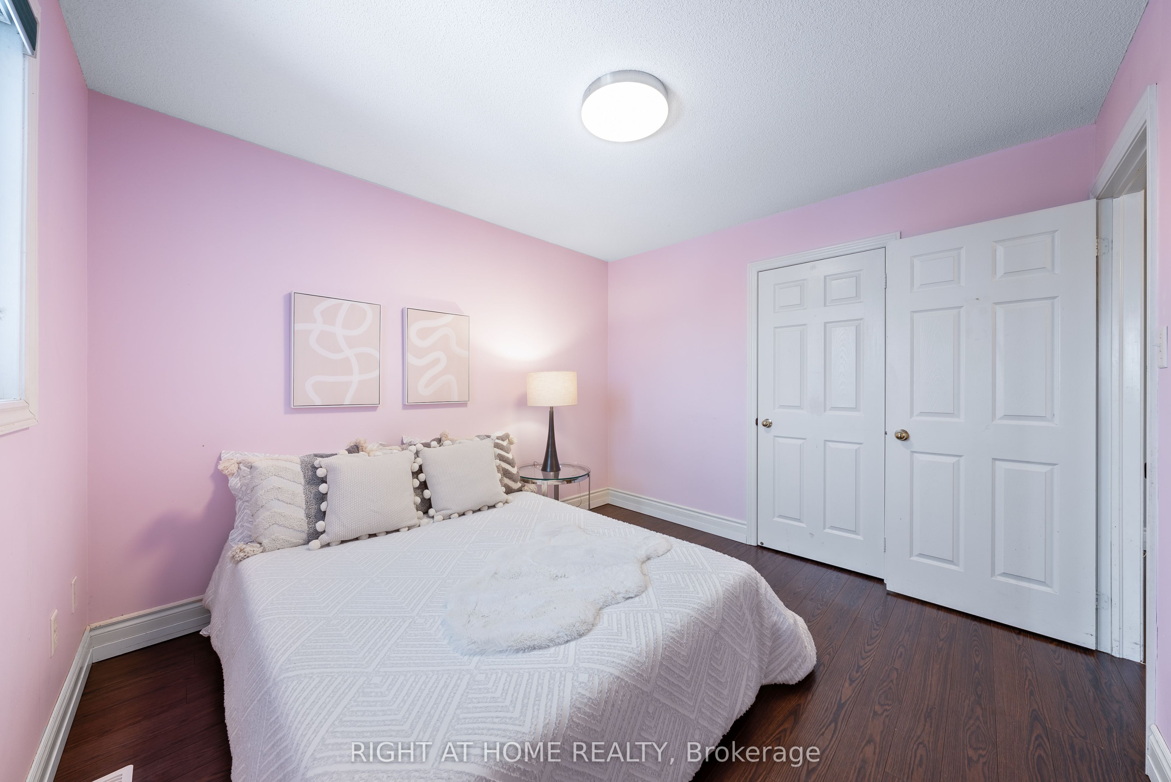 Photo 22 of 107 Madelaine Drive, Barrie, Painswick South — HOMEH