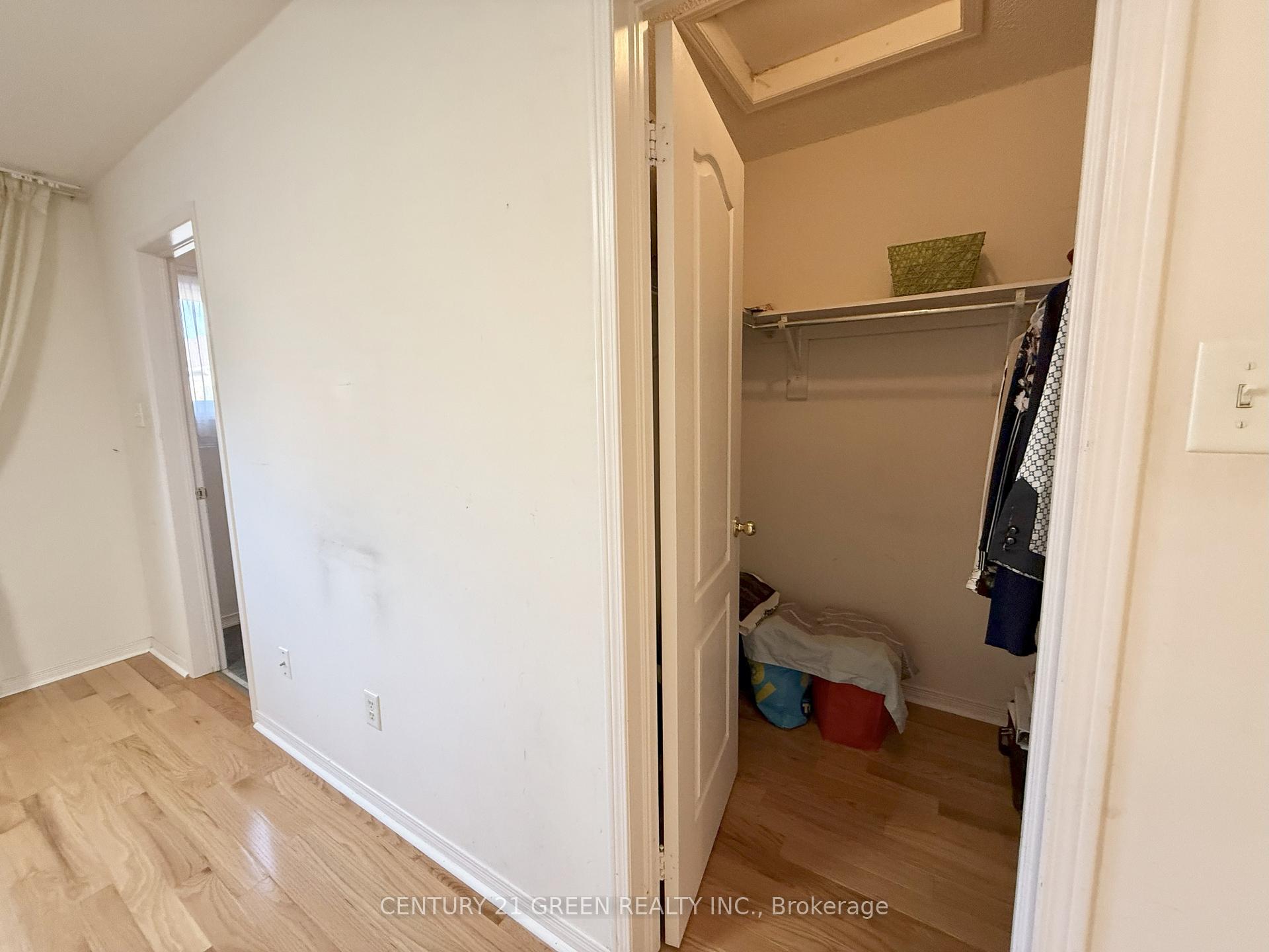 Photo 22 of 15 Arabia Gate, Brampton, Sandringham-Wellington — HOMEH