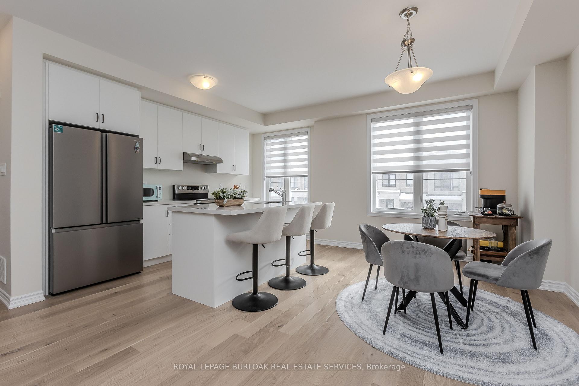 Photo 5 of 1397 Almonte Drive, Burlington, Tyandaga — HOMEH