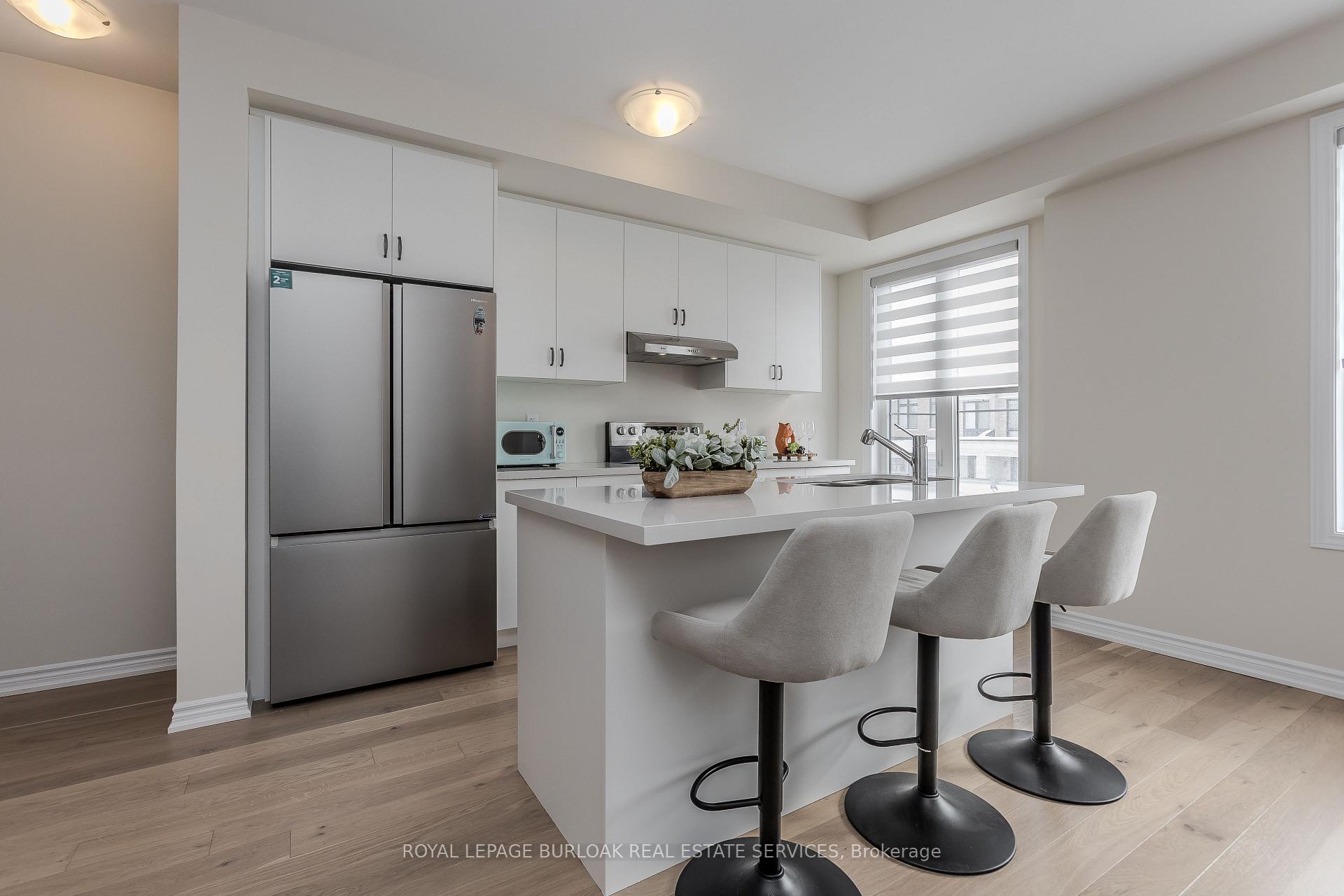 Photo 6 of 1397 Almonte Drive, Burlington, Tyandaga — HOMEH