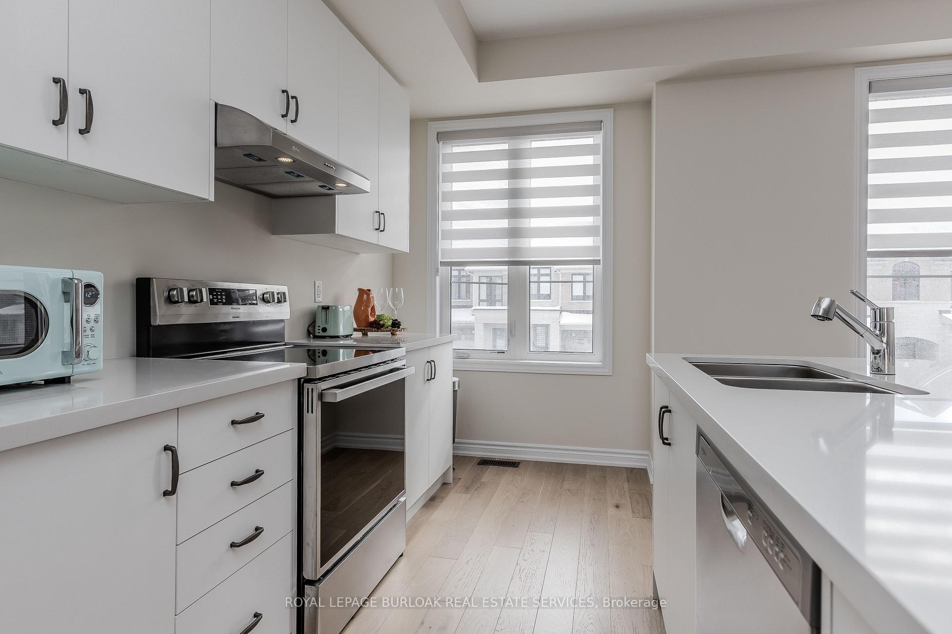 Photo 7 of 1397 Almonte Drive, Burlington, Tyandaga — HOMEH