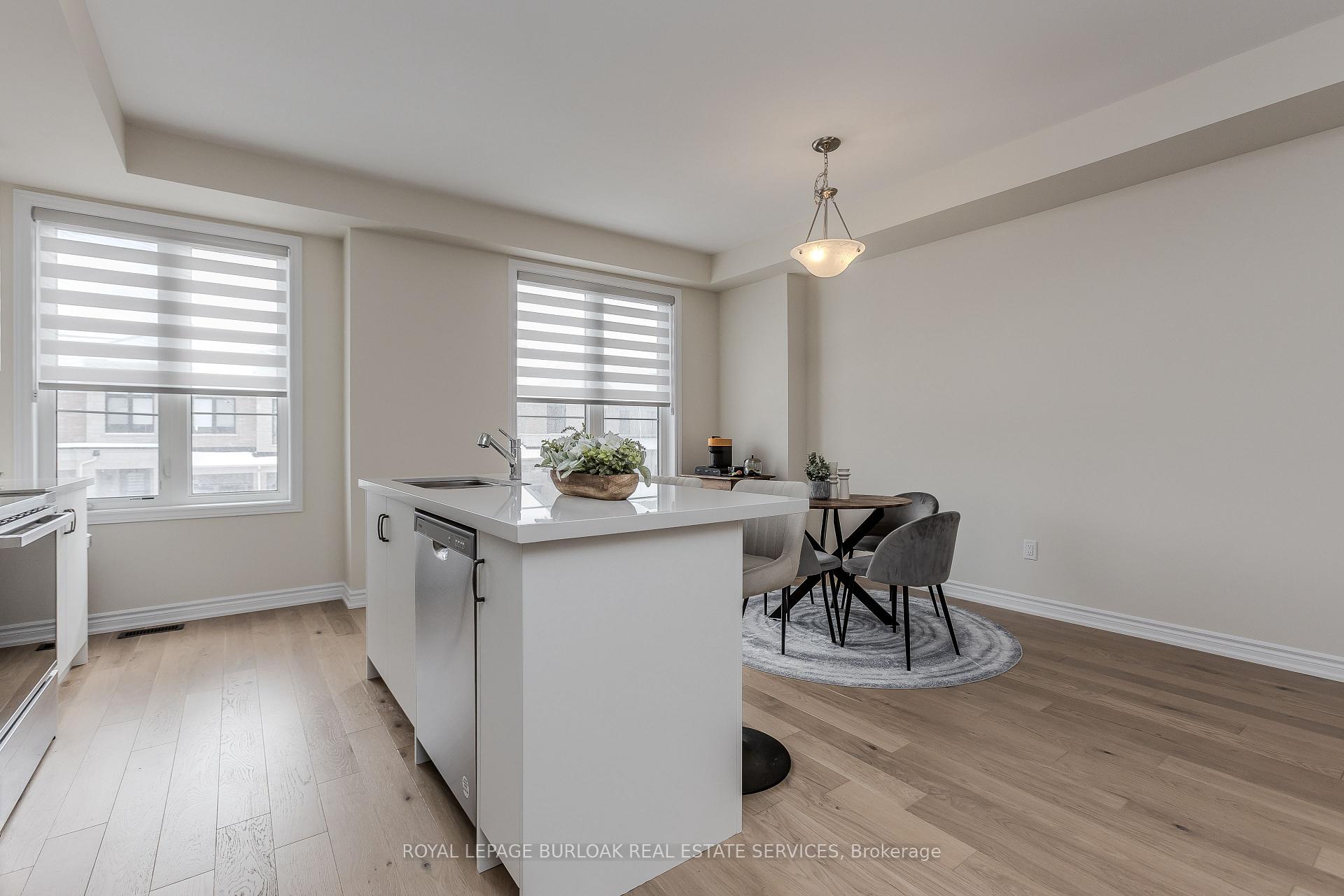 Photo 8 of 1397 Almonte Drive, Burlington, Tyandaga — HOMEH