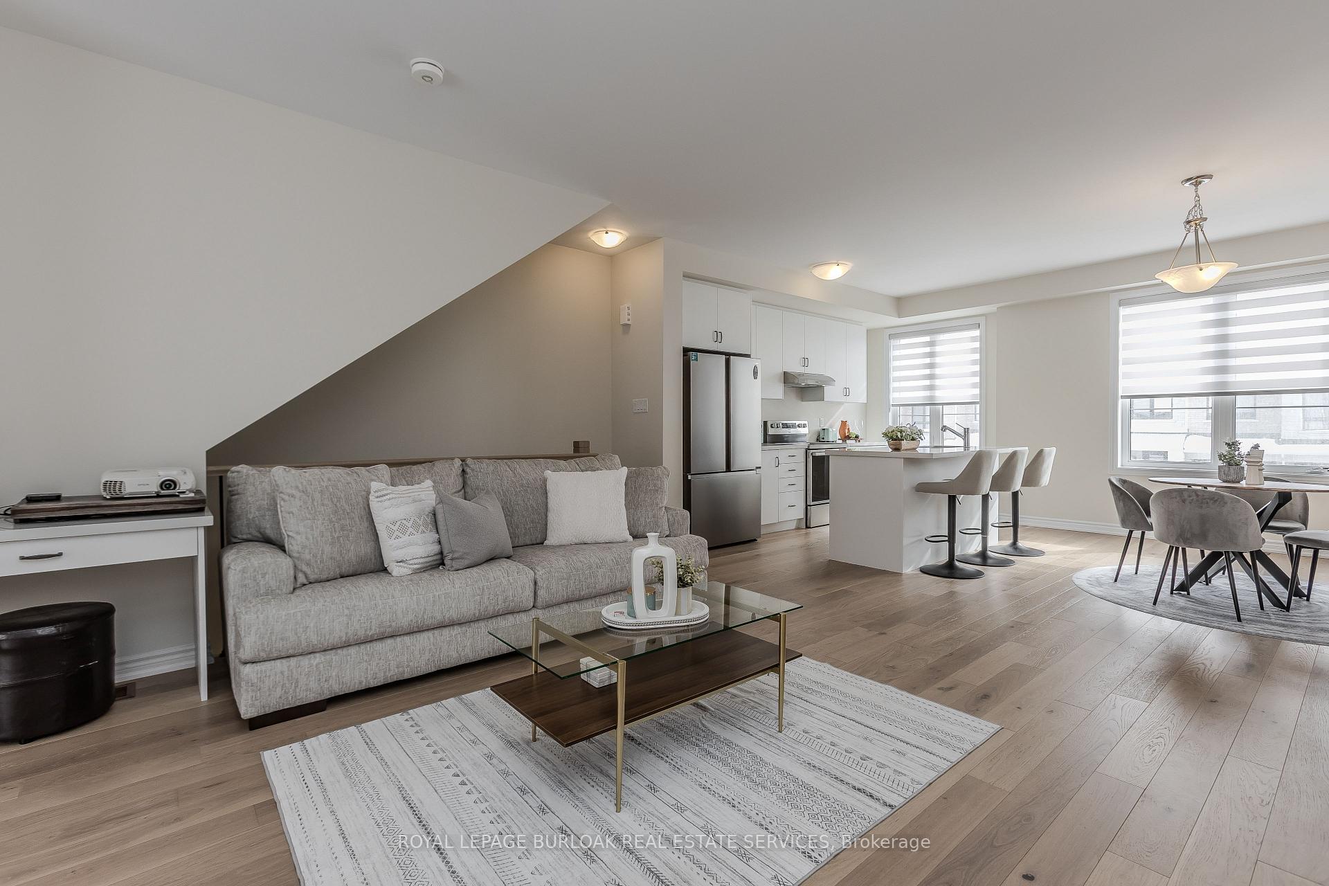 Photo 17 of 1397 Almonte Drive, Burlington, Tyandaga — HOMEH