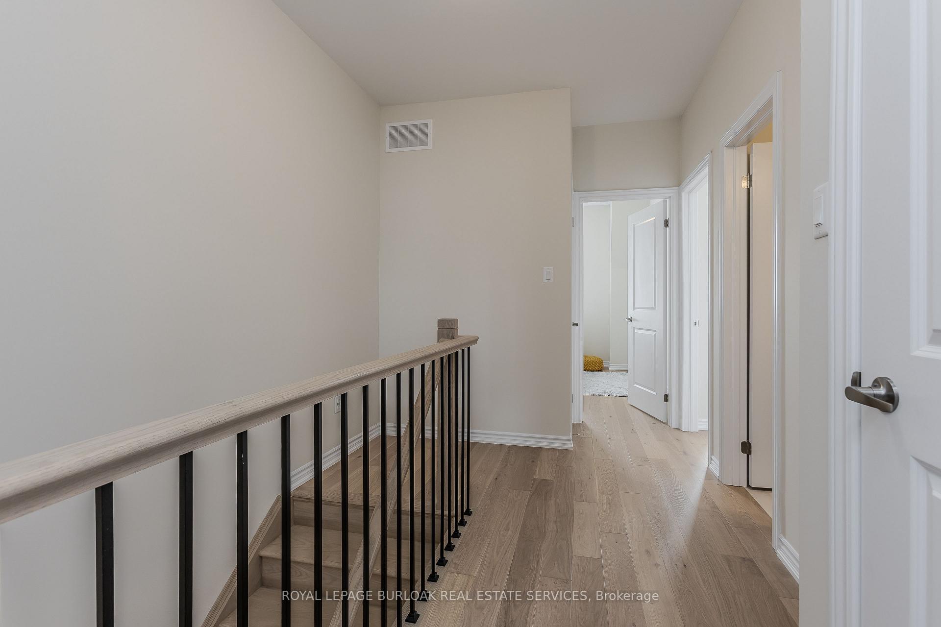 Photo 25 of 1397 Almonte Drive, Burlington, Tyandaga — HOMEH