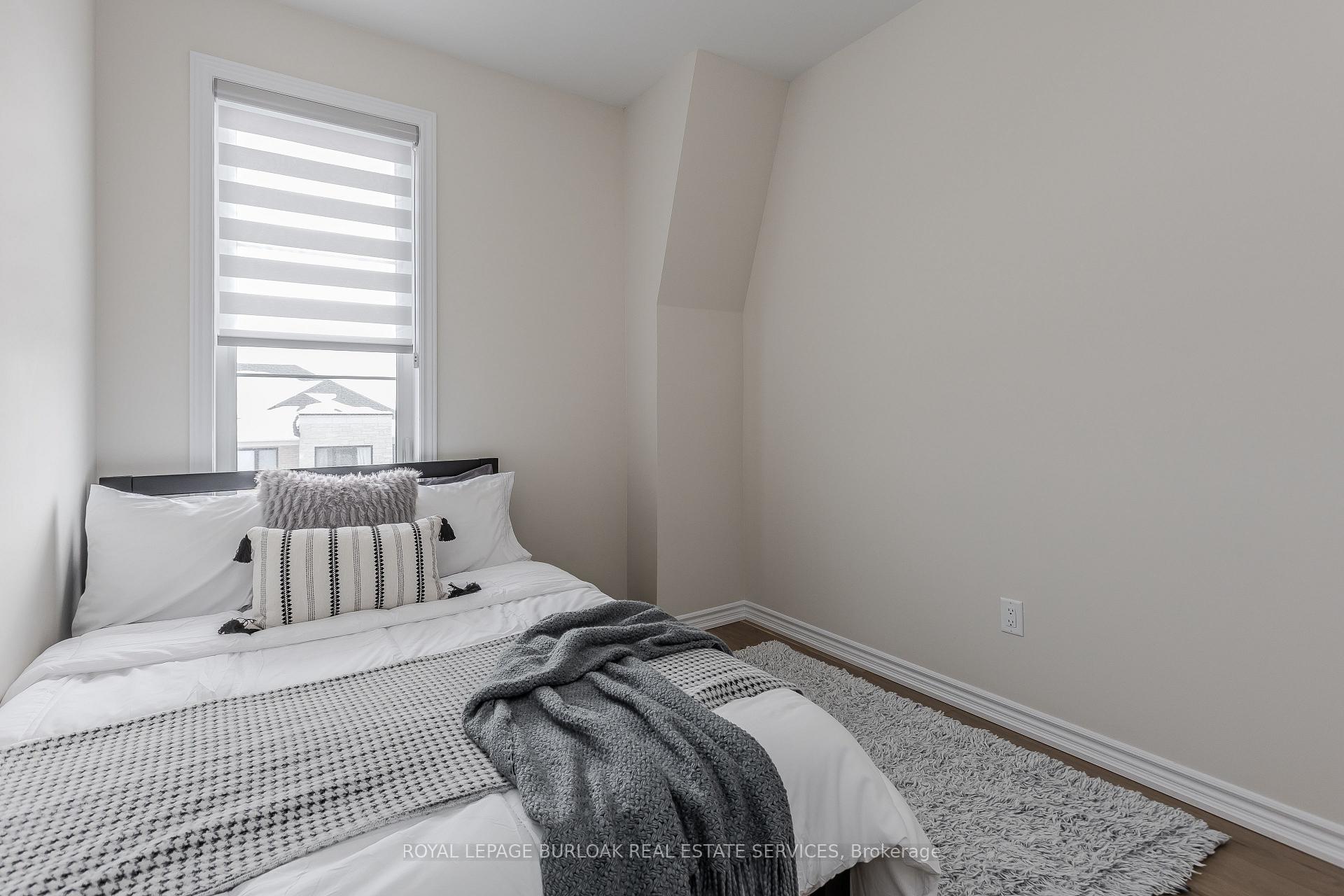 Photo 28 of 1397 Almonte Drive, Burlington, Tyandaga — HOMEH