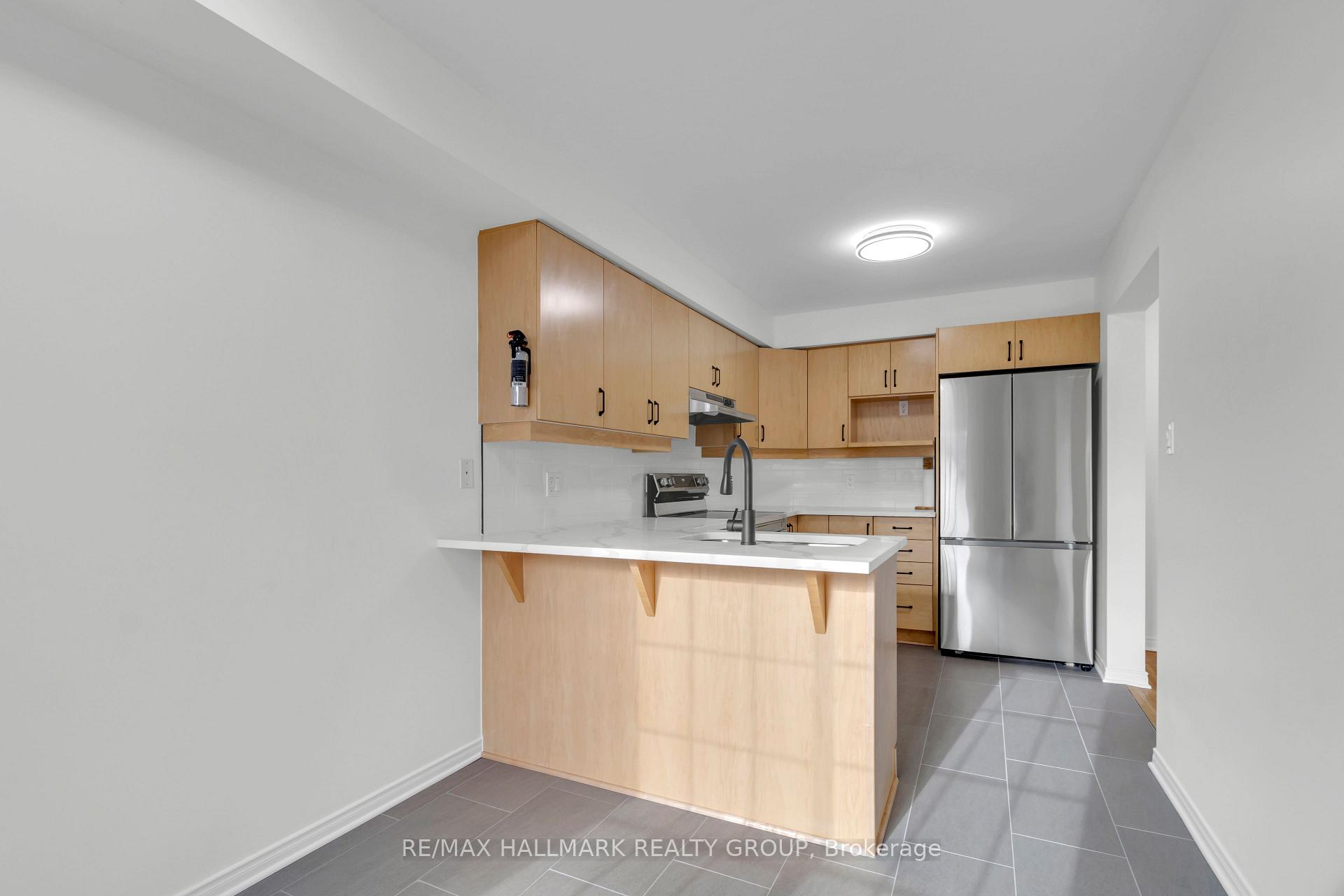 Photo 9 of 2650 Half Moon Bay Road, Ottawa, Barrhaven - Stonebridge — HOMEH