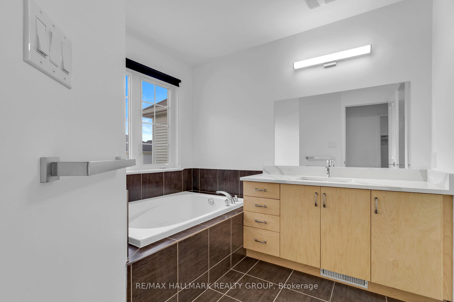 Photo 25 of 2650 Half Moon Bay Road, Ottawa, Barrhaven - Stonebridge — HOMEH