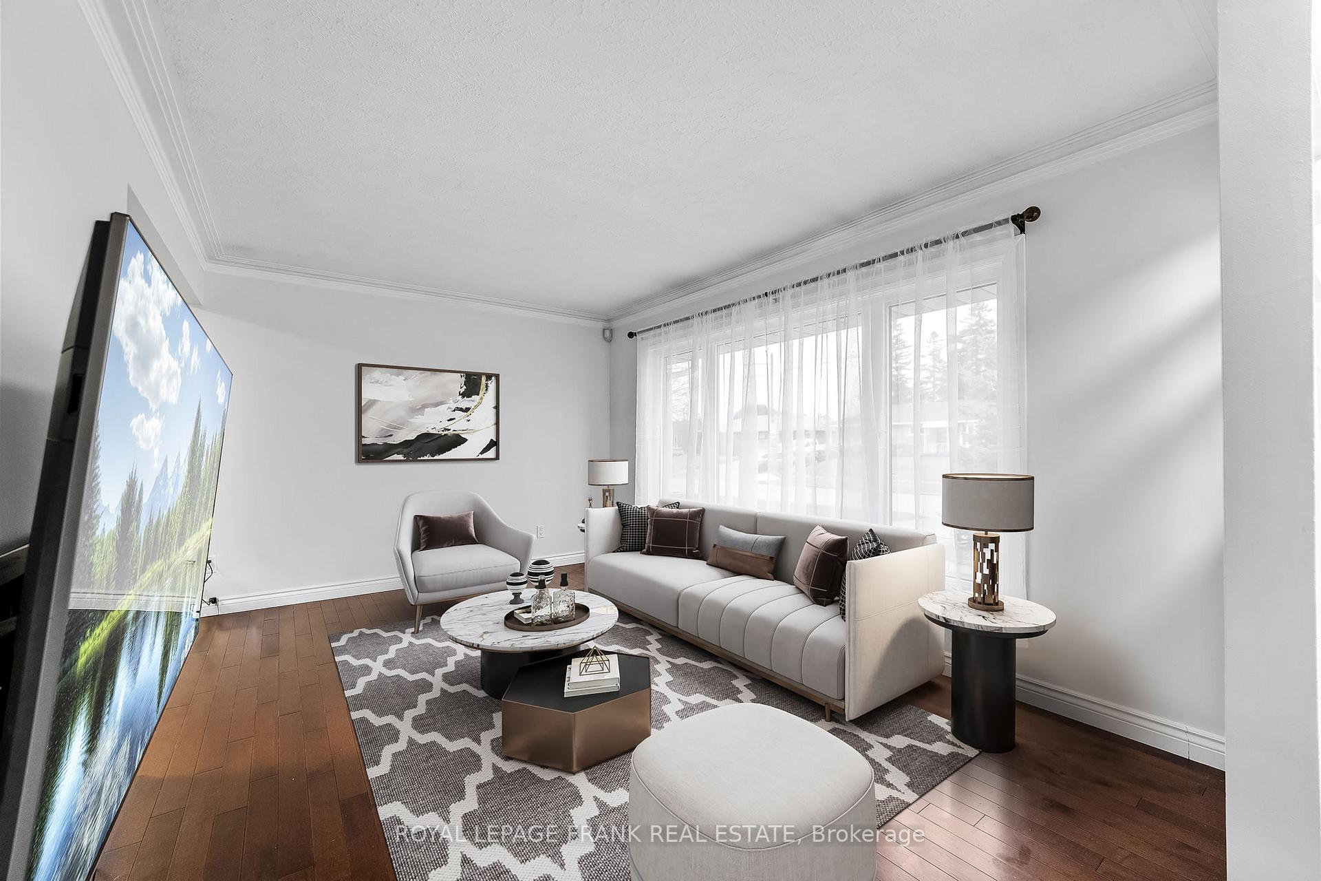 Photo 9 of 40 Athabasca Street, Oshawa, Donevan — HOMEH