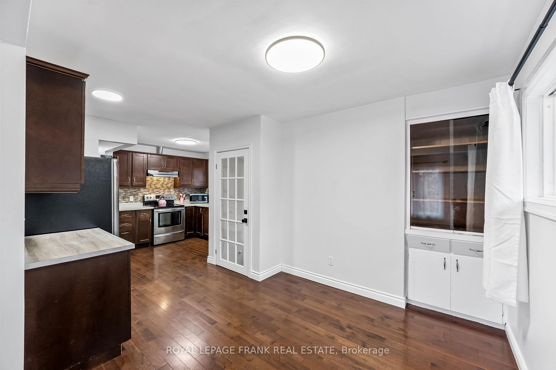 Photo 10 of 40 Athabasca Street, Oshawa, Donevan — HOMEH