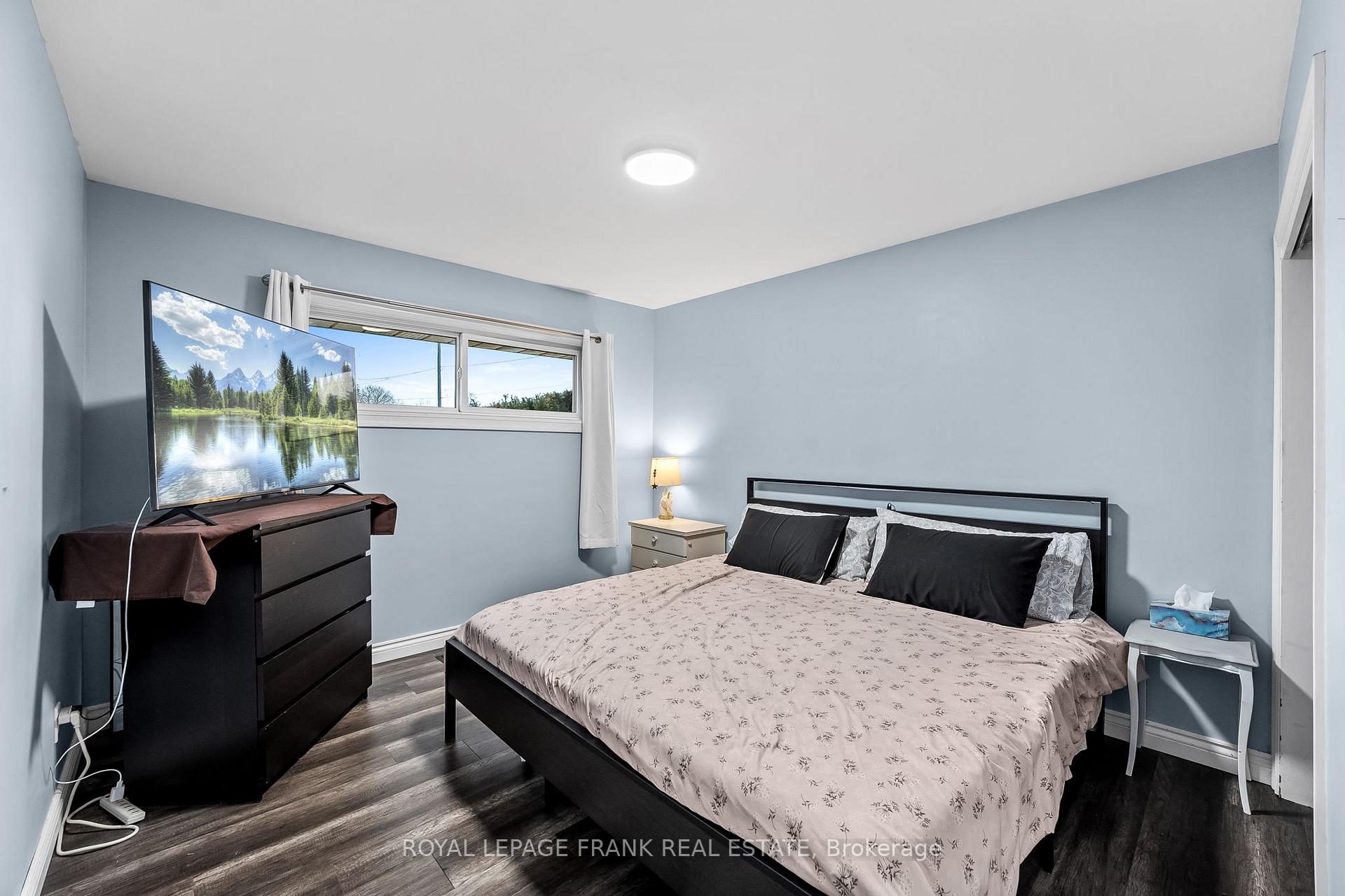 Photo 19 of 40 Athabasca Street, Oshawa, Donevan — HOMEH