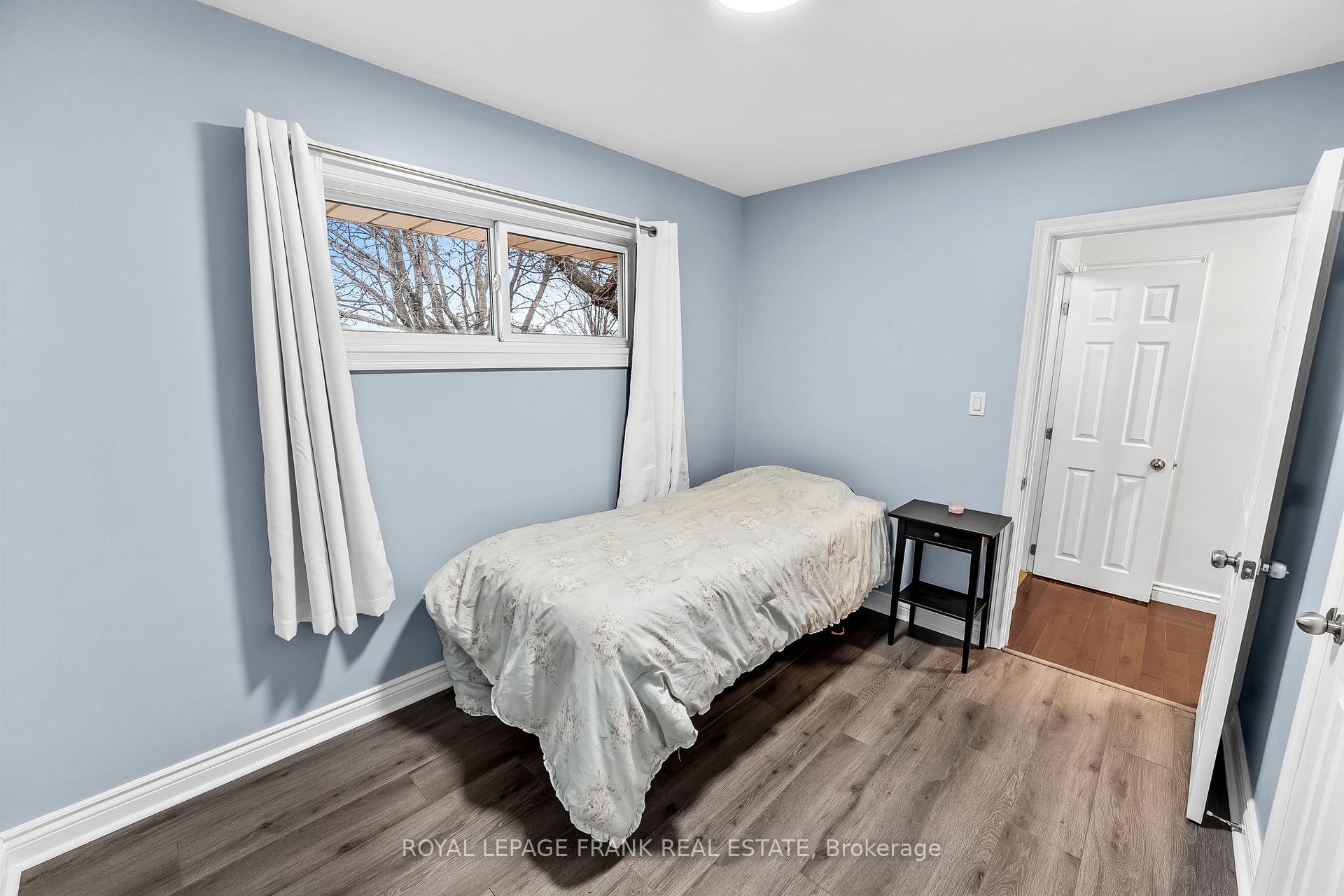 Photo 21 of 40 Athabasca Street, Oshawa, Donevan — HOMEH
