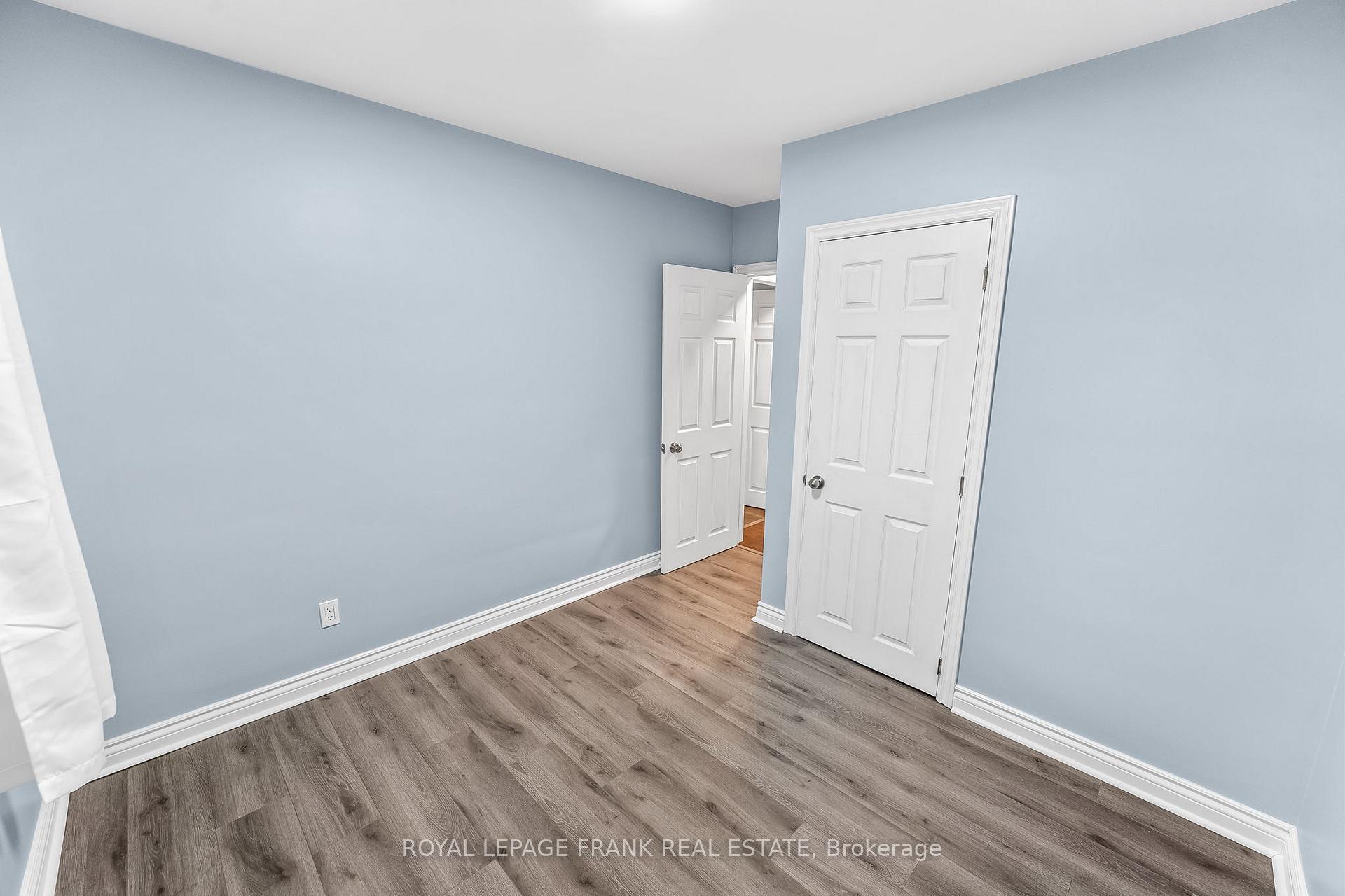 Photo 23 of 40 Athabasca Street, Oshawa, Donevan — HOMEH