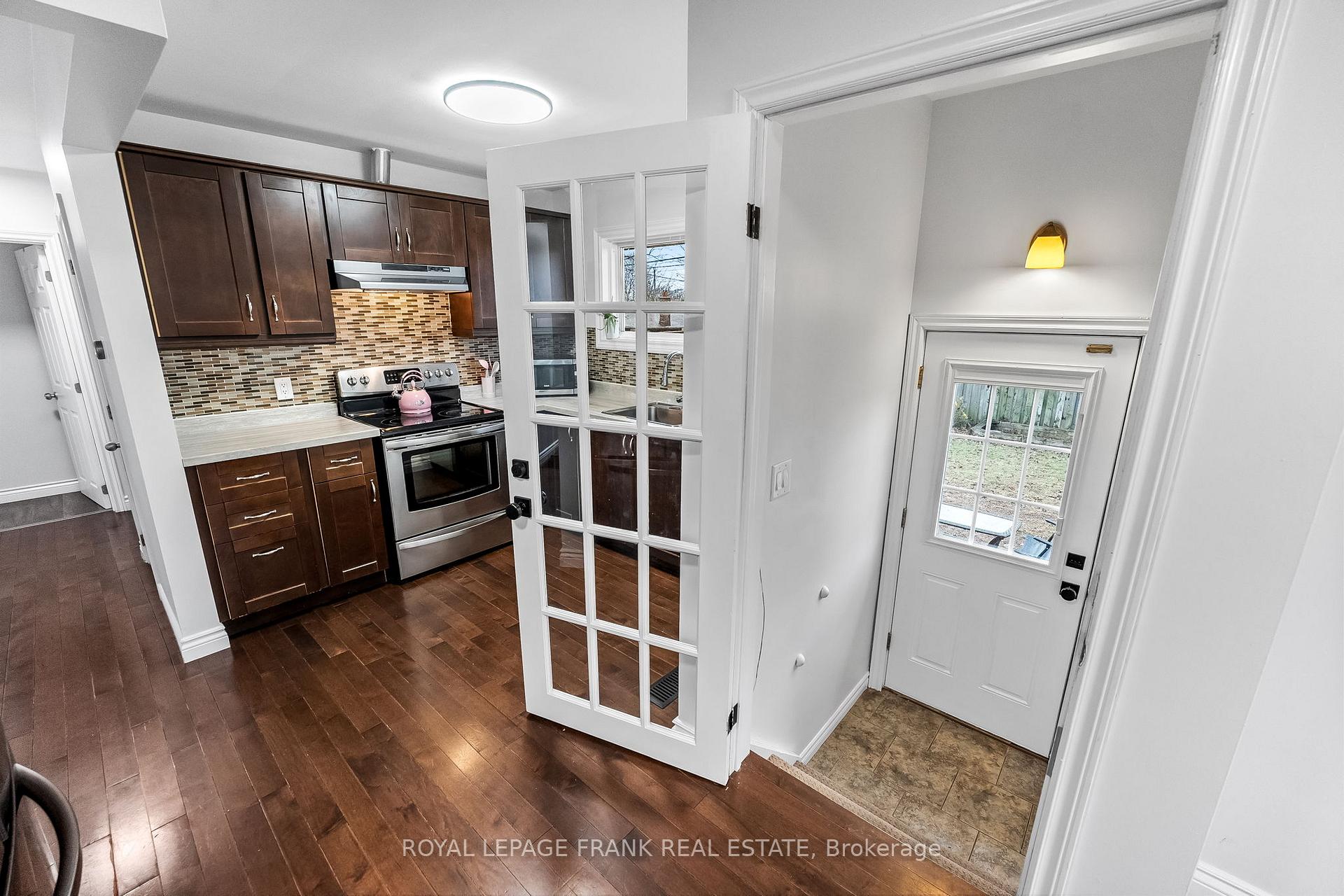 Photo 25 of 40 Athabasca Street, Oshawa, Donevan — HOMEH