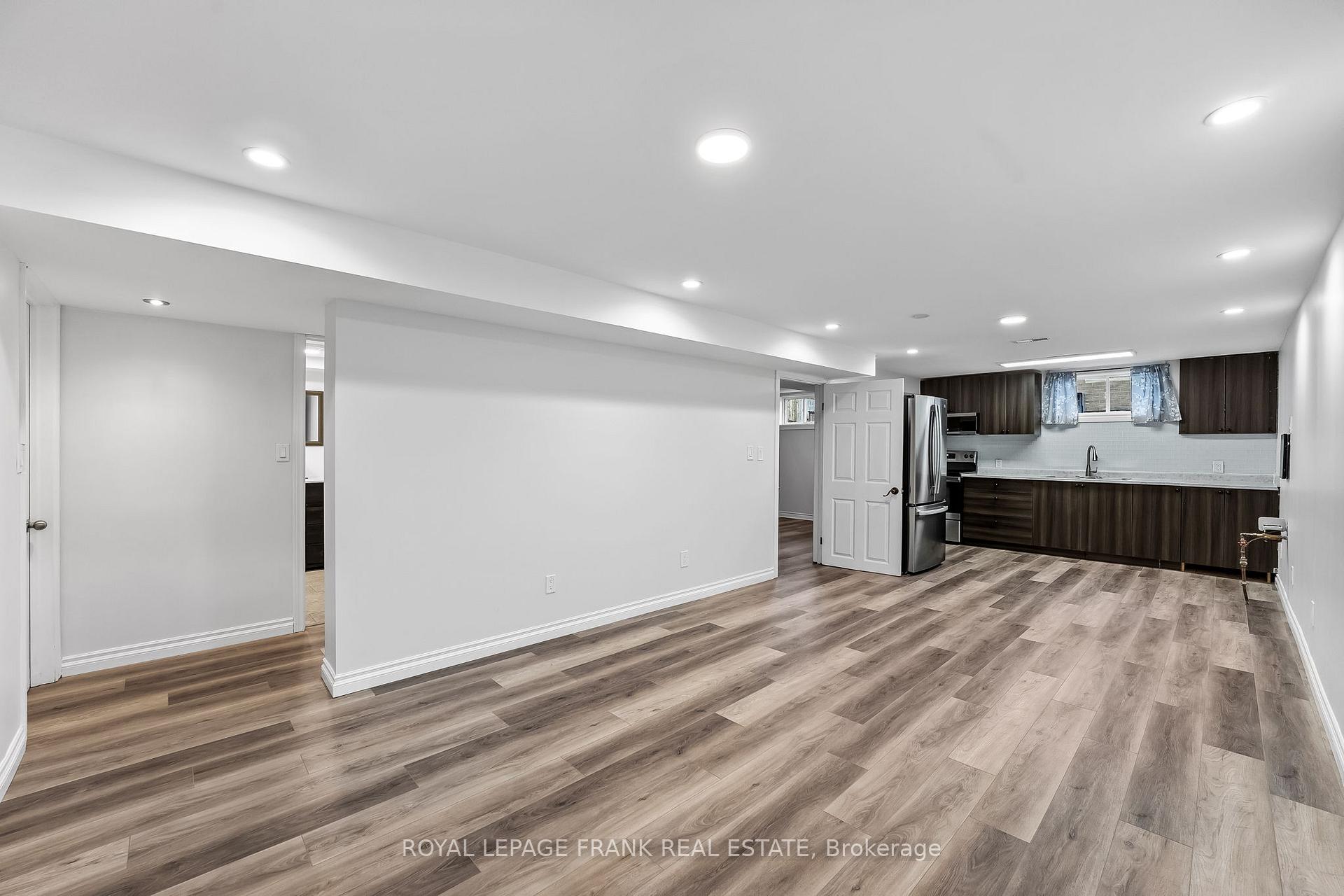 Photo 27 of 40 Athabasca Street, Oshawa, Donevan — HOMEH