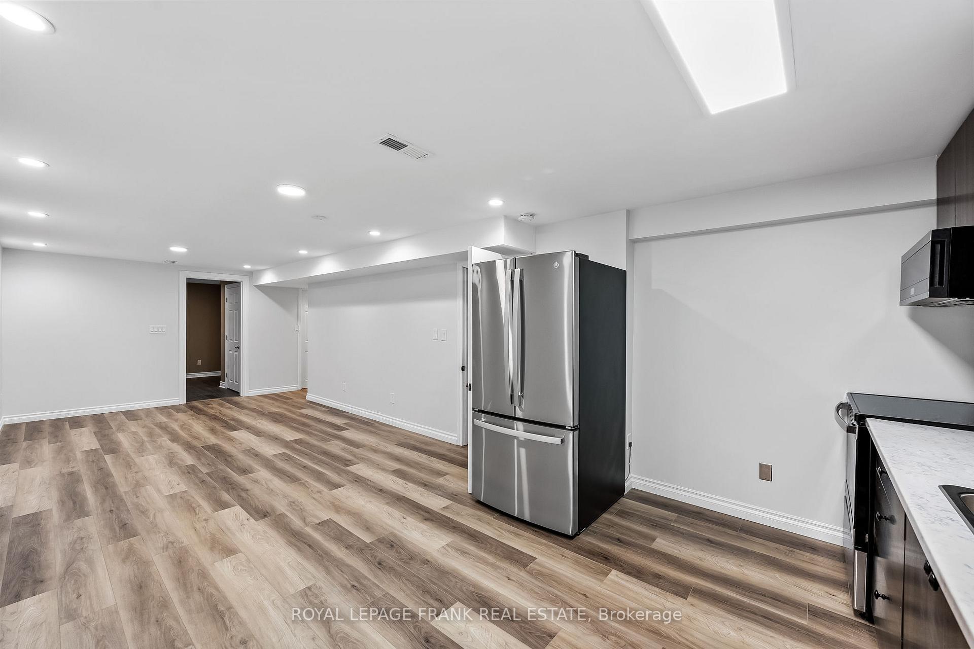 Photo 30 of 40 Athabasca Street, Oshawa, Donevan — HOMEH