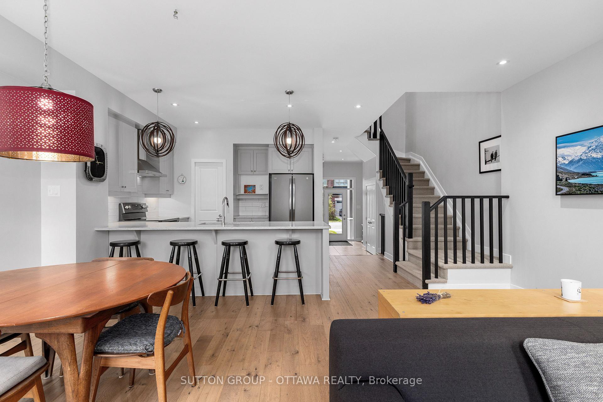 Photo 14 of 536 Rowers Way, Ottawa, Riverside South/Gloucester Glen — HOMEH