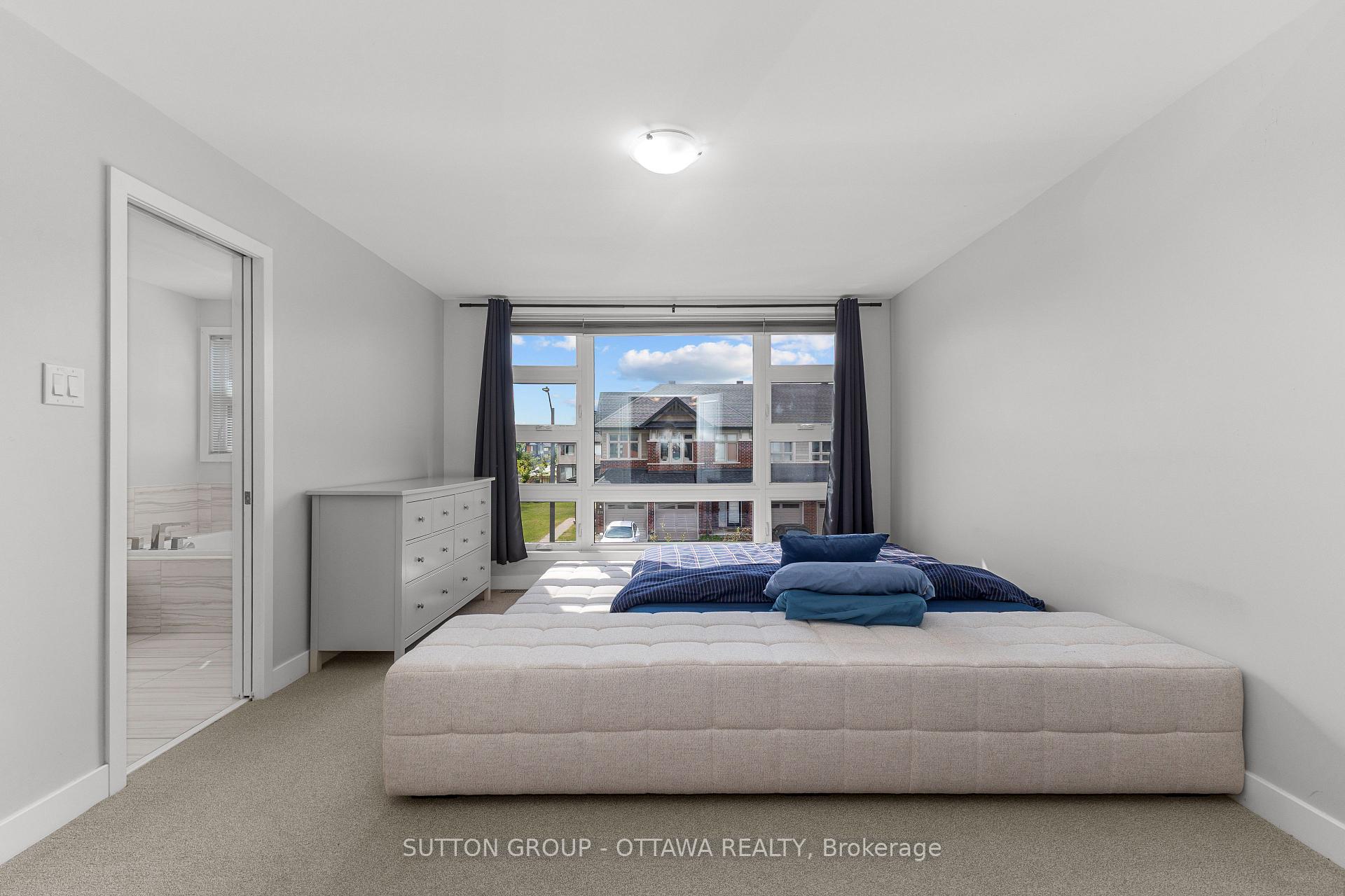 Photo 12 of 536 Rowers Way, Ottawa, Riverside South/Gloucester Glen — HOMEH