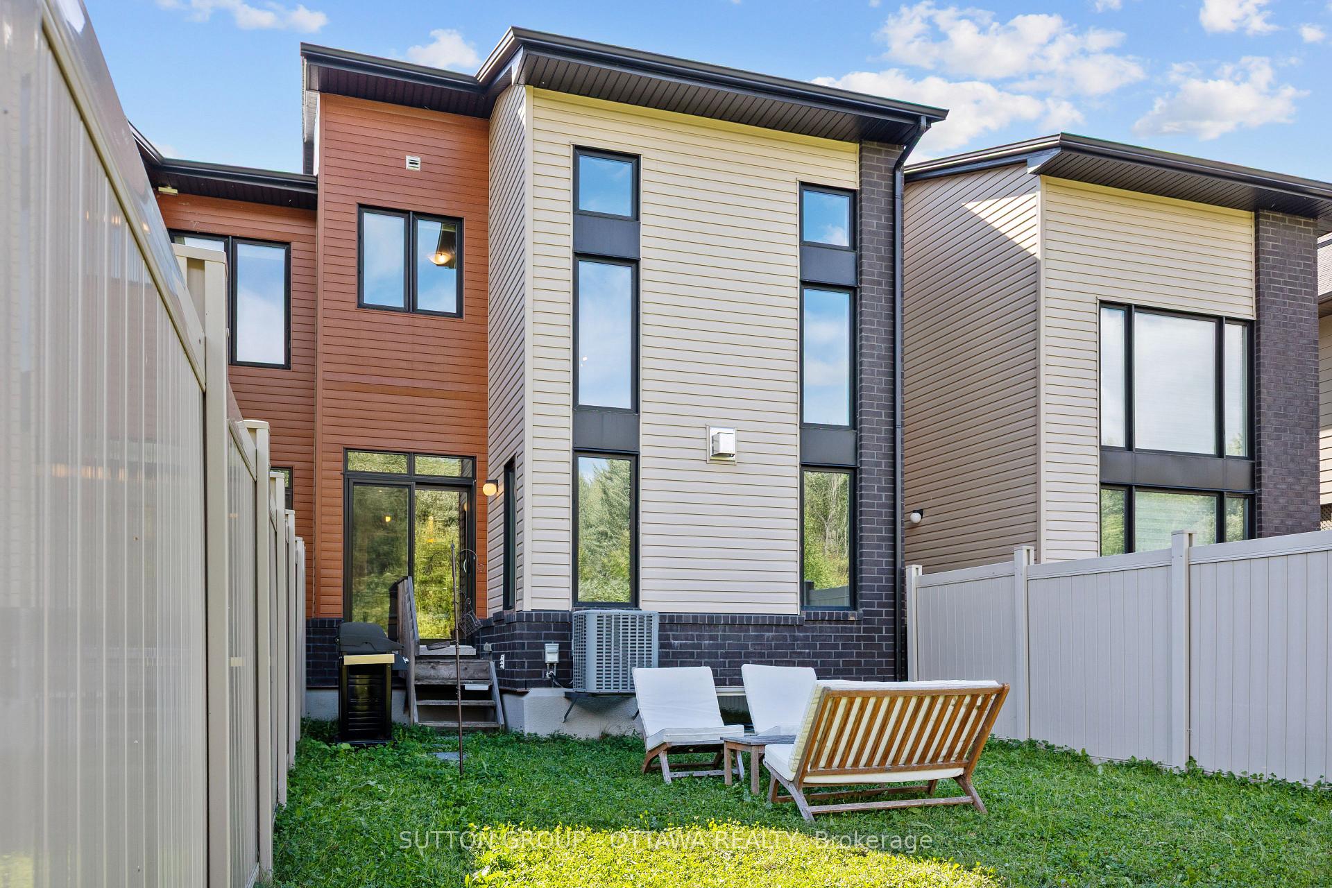 Photo 28 of 536 Rowers Way, Ottawa, Riverside South/Gloucester Glen — HOMEH