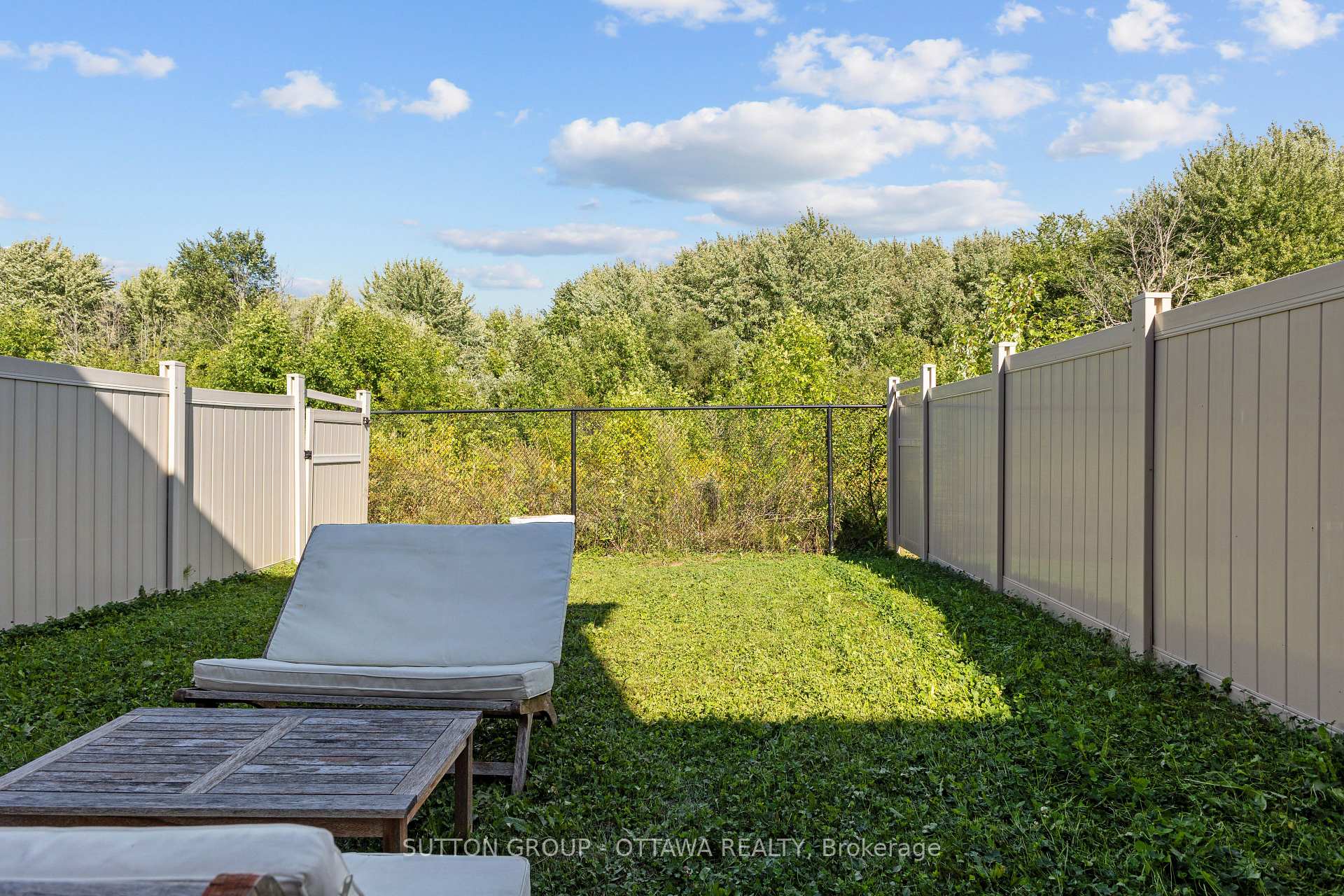 Photo 30 of 536 Rowers Way, Ottawa, Riverside South/Gloucester Glen — HOMEH