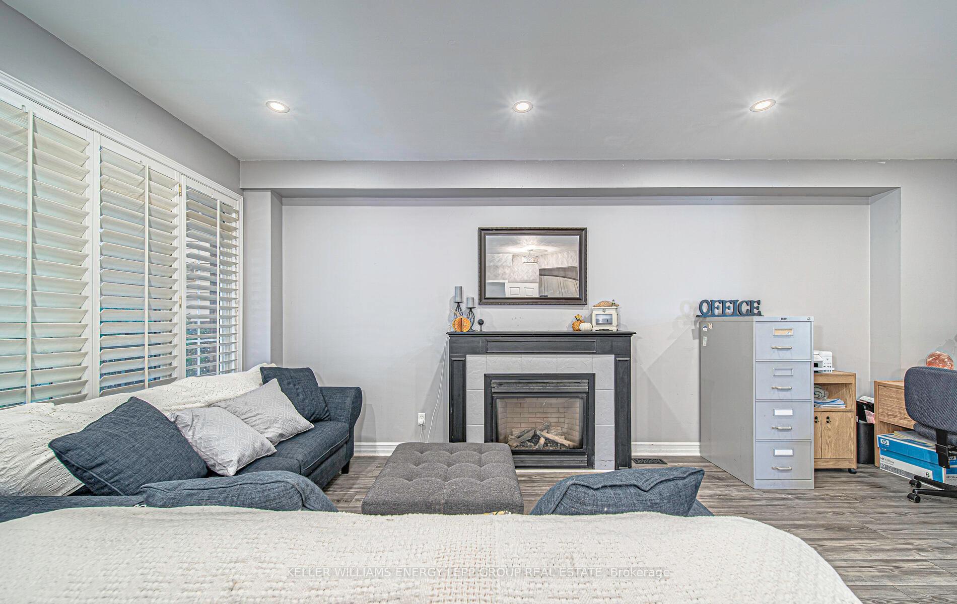 Photo 7 of 1168 Springbank Drive, Oshawa, Pinecrest — HOMEH