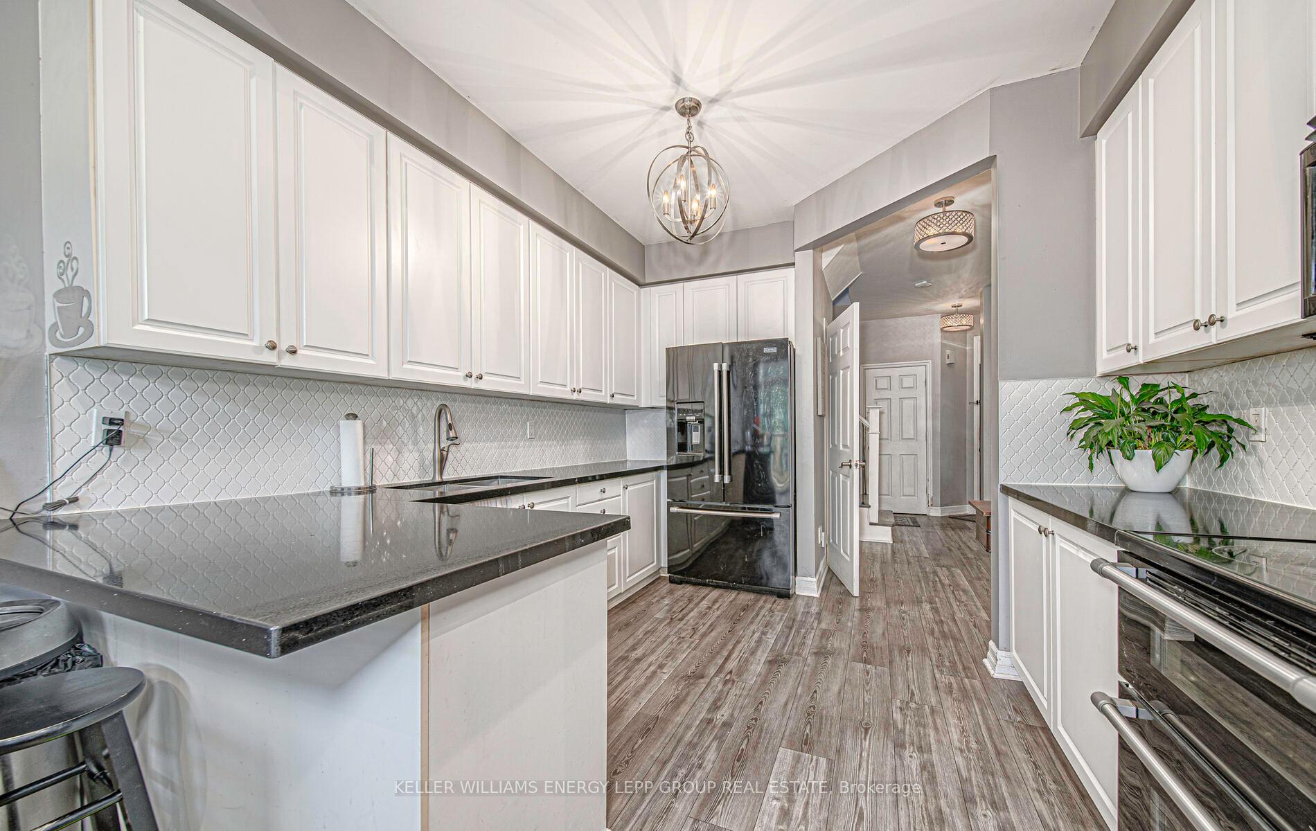 Photo 14 of 1168 Springbank Drive, Oshawa, Pinecrest — HOMEH