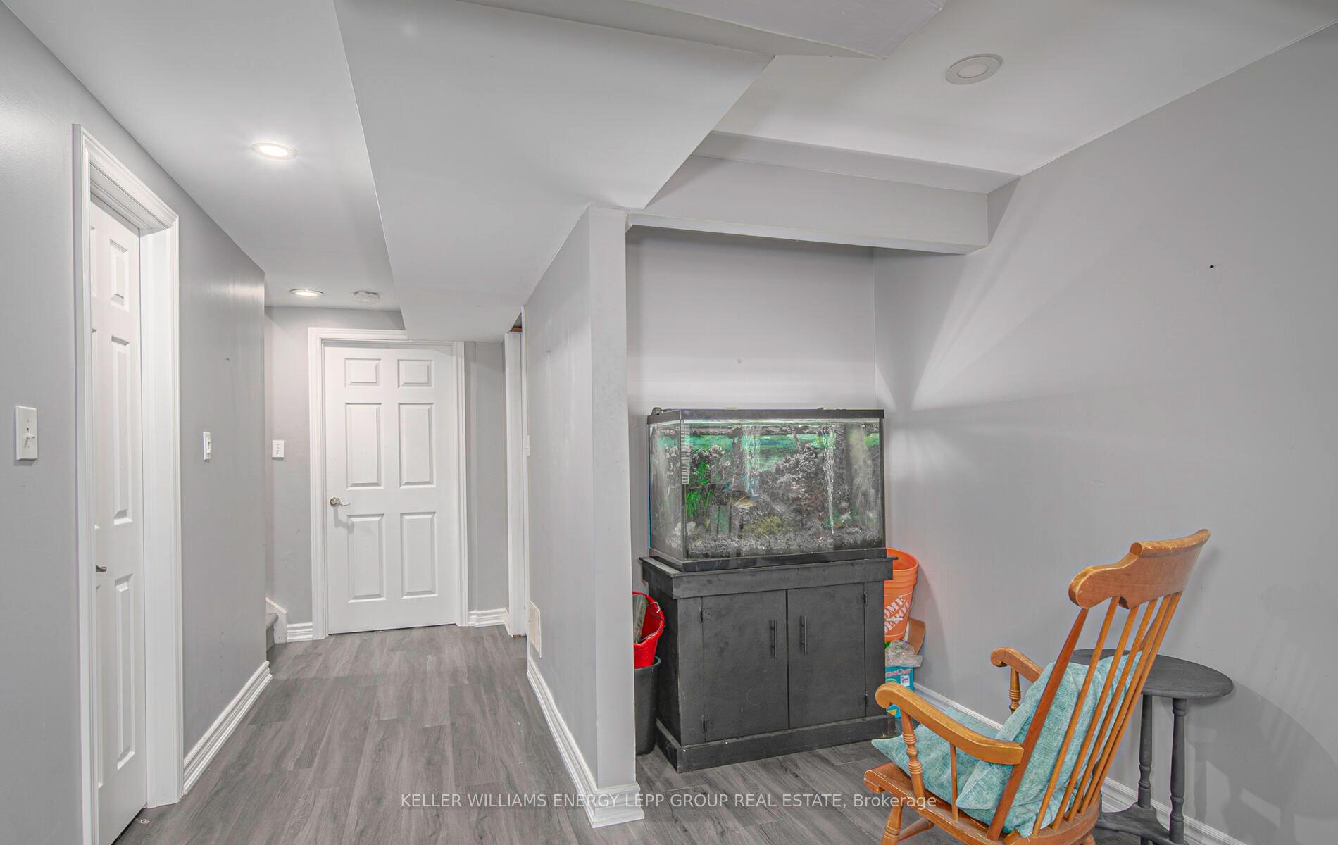 Photo 29 of 1168 Springbank Drive, Oshawa, Pinecrest — HOMEH