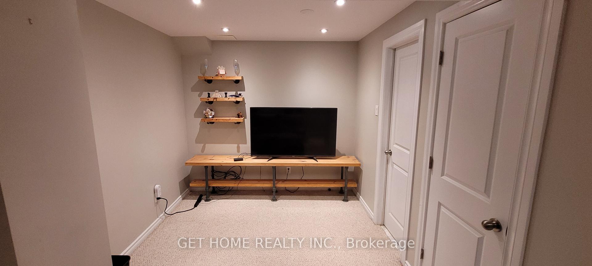 Photo 13 of 54 Dobson Drive, Ajax, Central — HOMEH