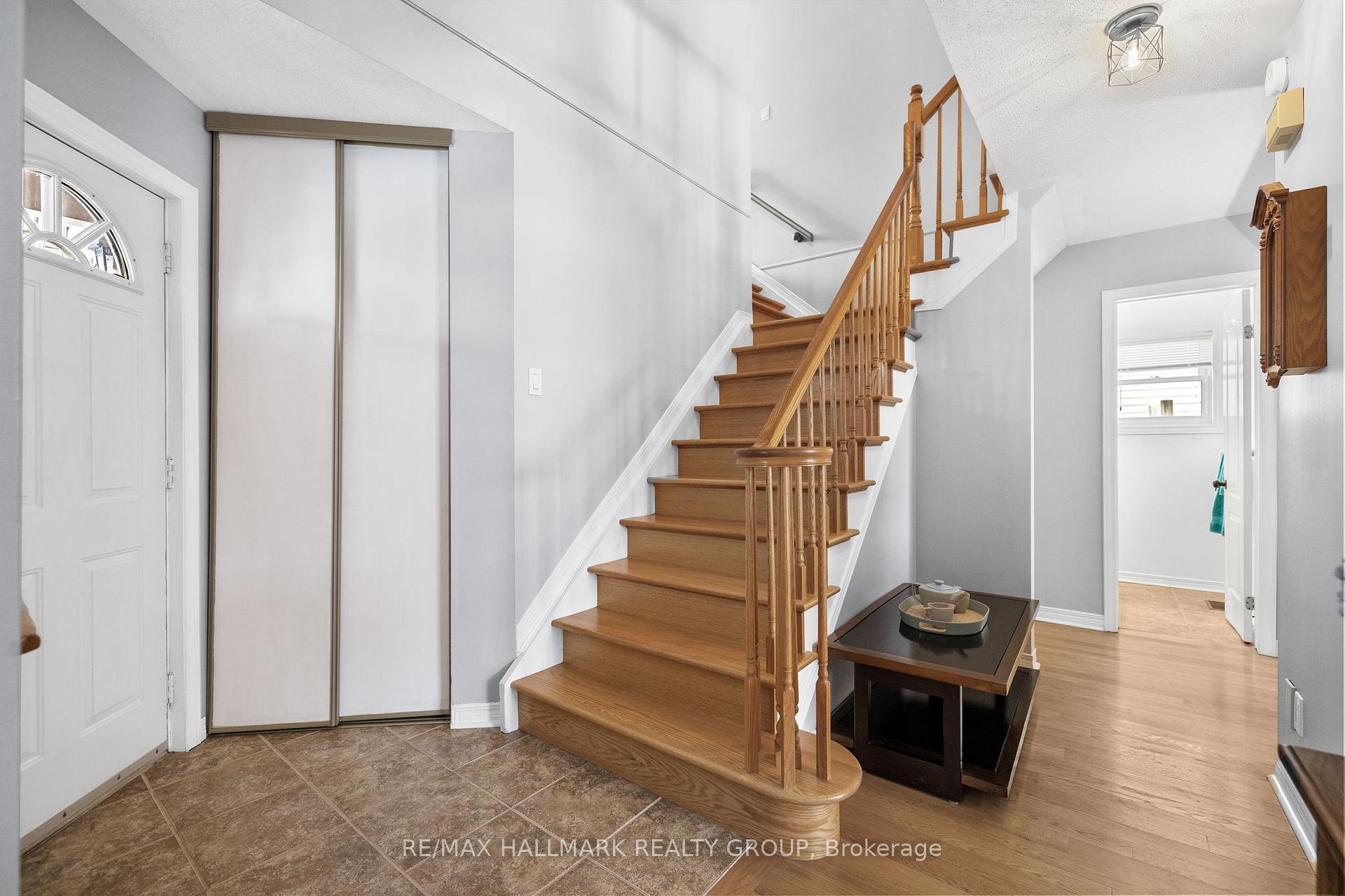 Photo 2 of 9 Merner Avenue, Ottawa, Barrhaven - Cedargrove/Fraserdale — HOMEH