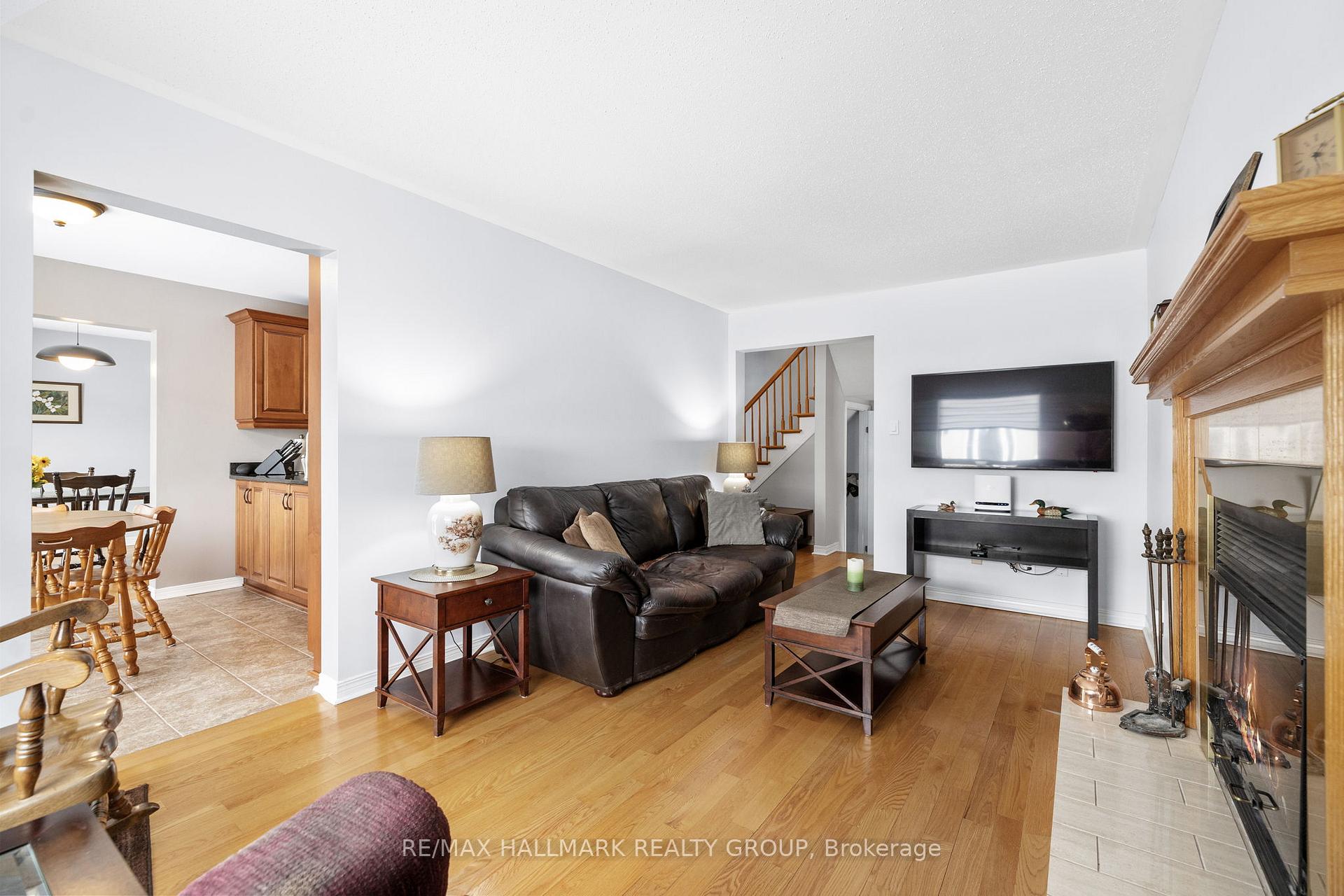 Photo 11 of 9 Merner Avenue, Ottawa, Barrhaven - Cedargrove/Fraserdale — HOMEH
