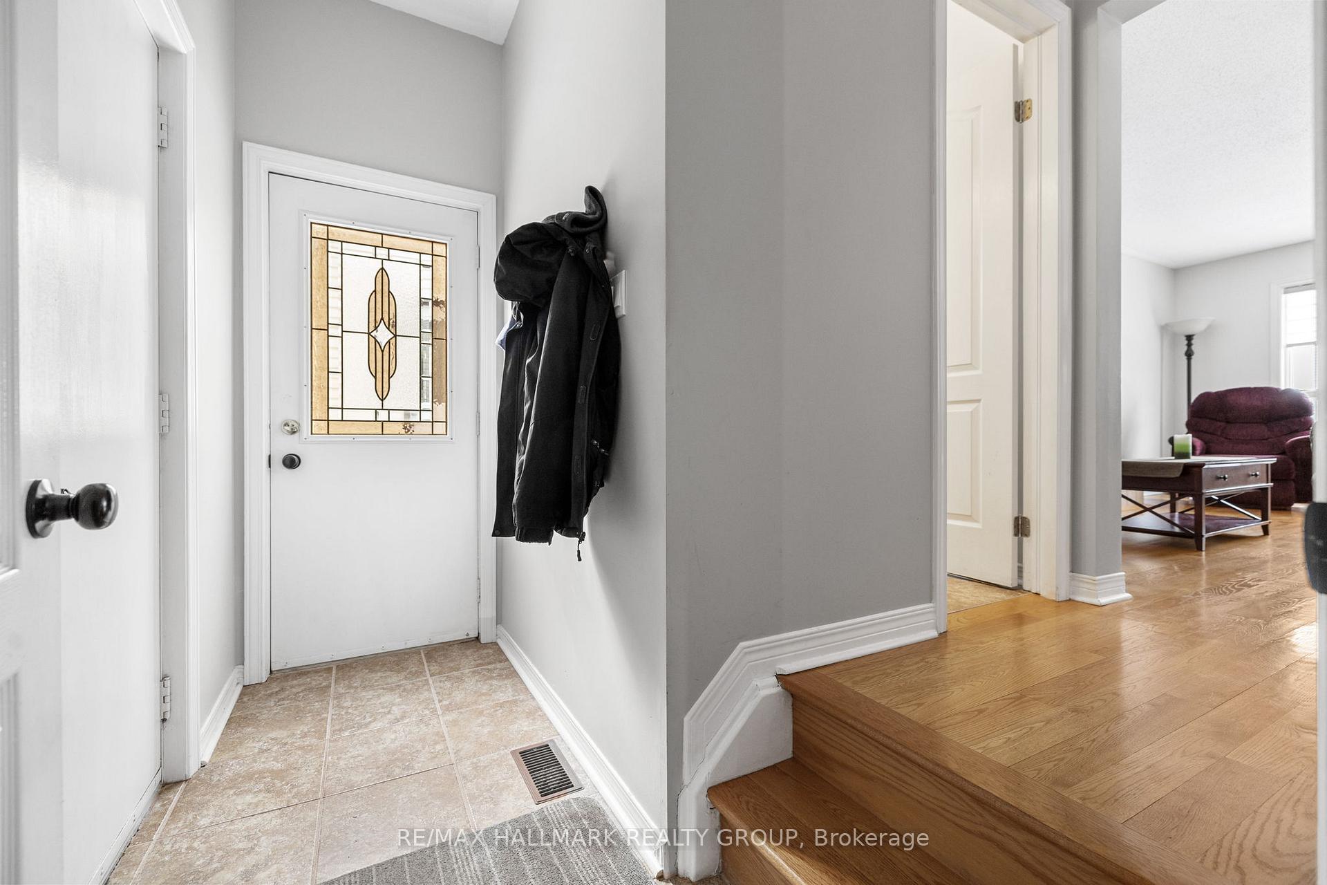 Photo 13 of 9 Merner Avenue, Ottawa, Barrhaven - Cedargrove/Fraserdale — HOMEH