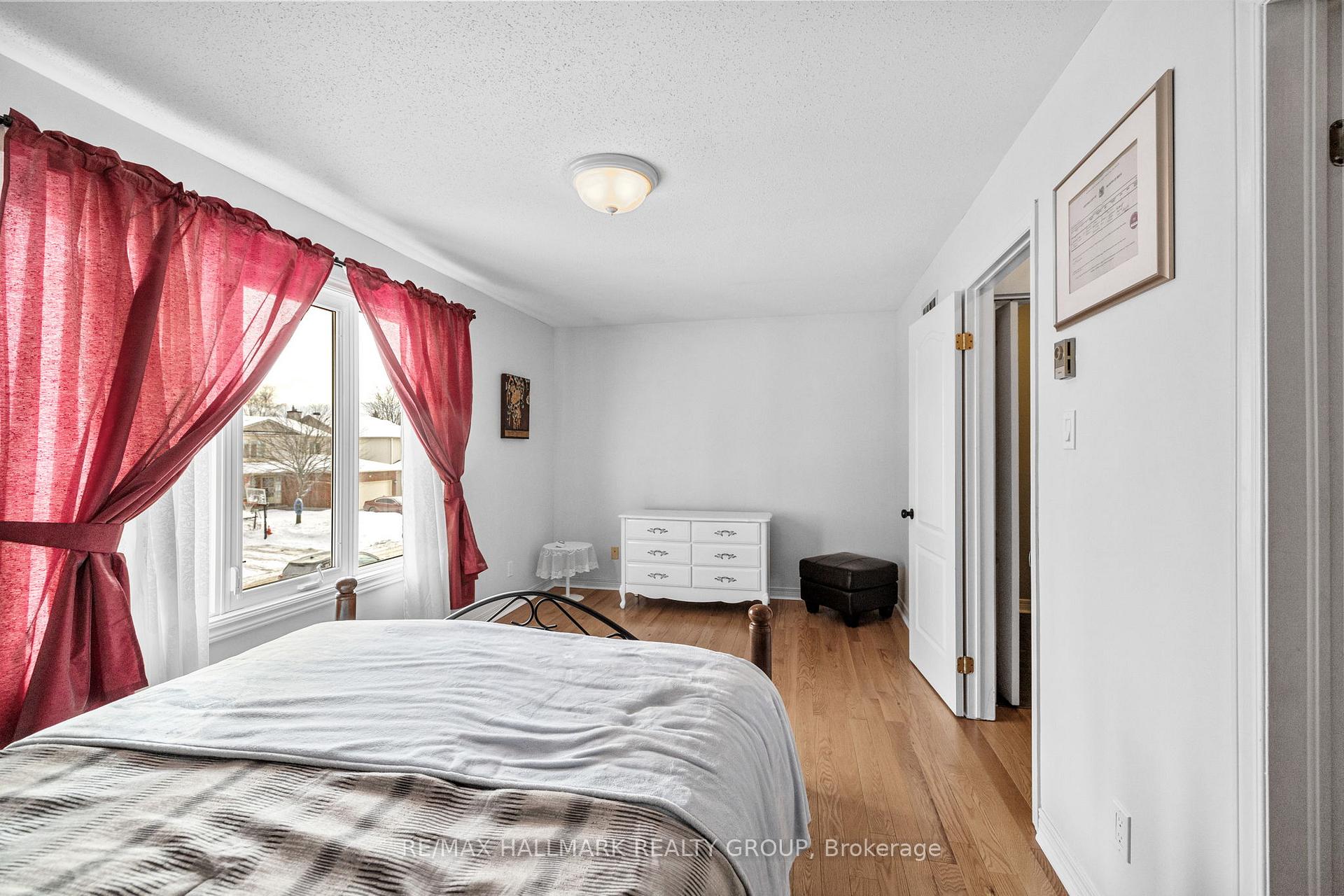 Photo 15 of 9 Merner Avenue, Ottawa, Barrhaven - Cedargrove/Fraserdale — HOMEH