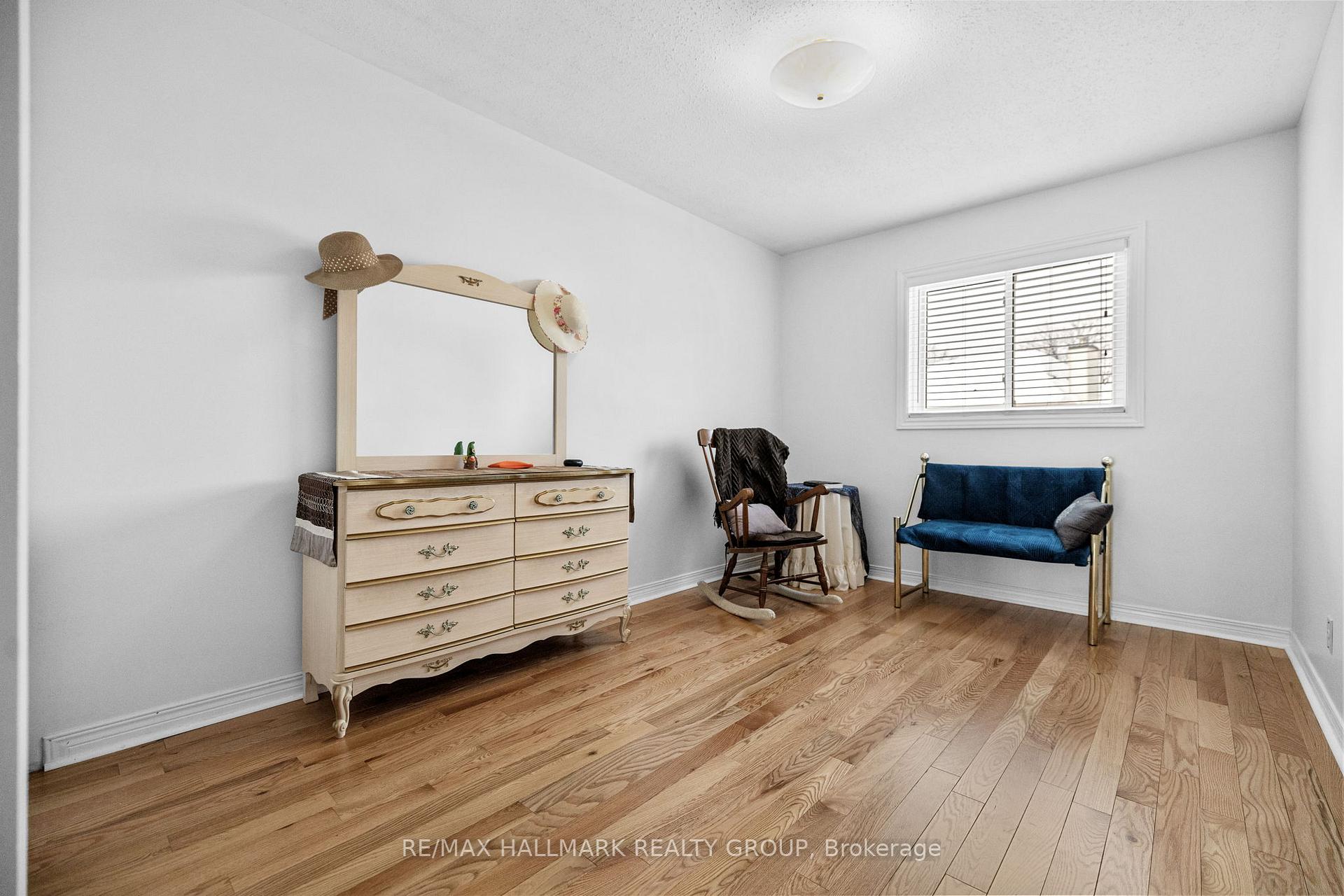 Photo 18 of 9 Merner Avenue, Ottawa, Barrhaven - Cedargrove/Fraserdale — HOMEH
