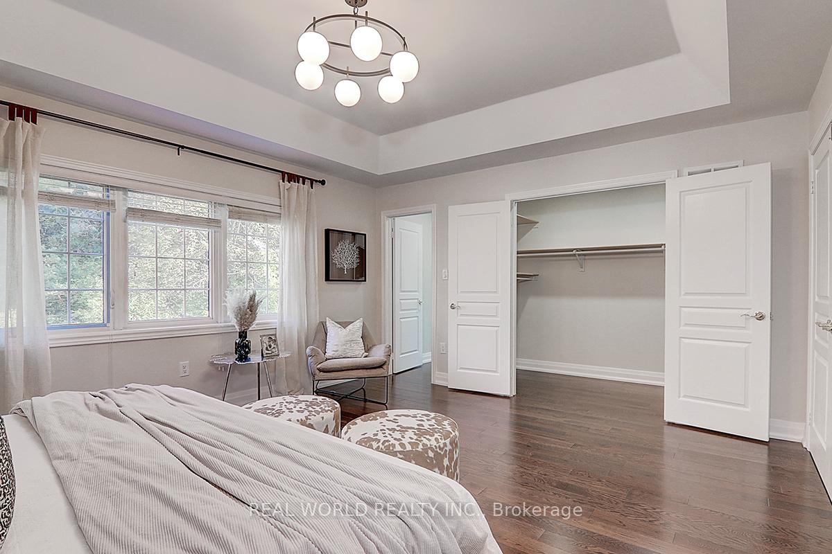 Photo 8 of 142 Riding Mountain Drive, Richmond Hill, Jefferson — HOMEH