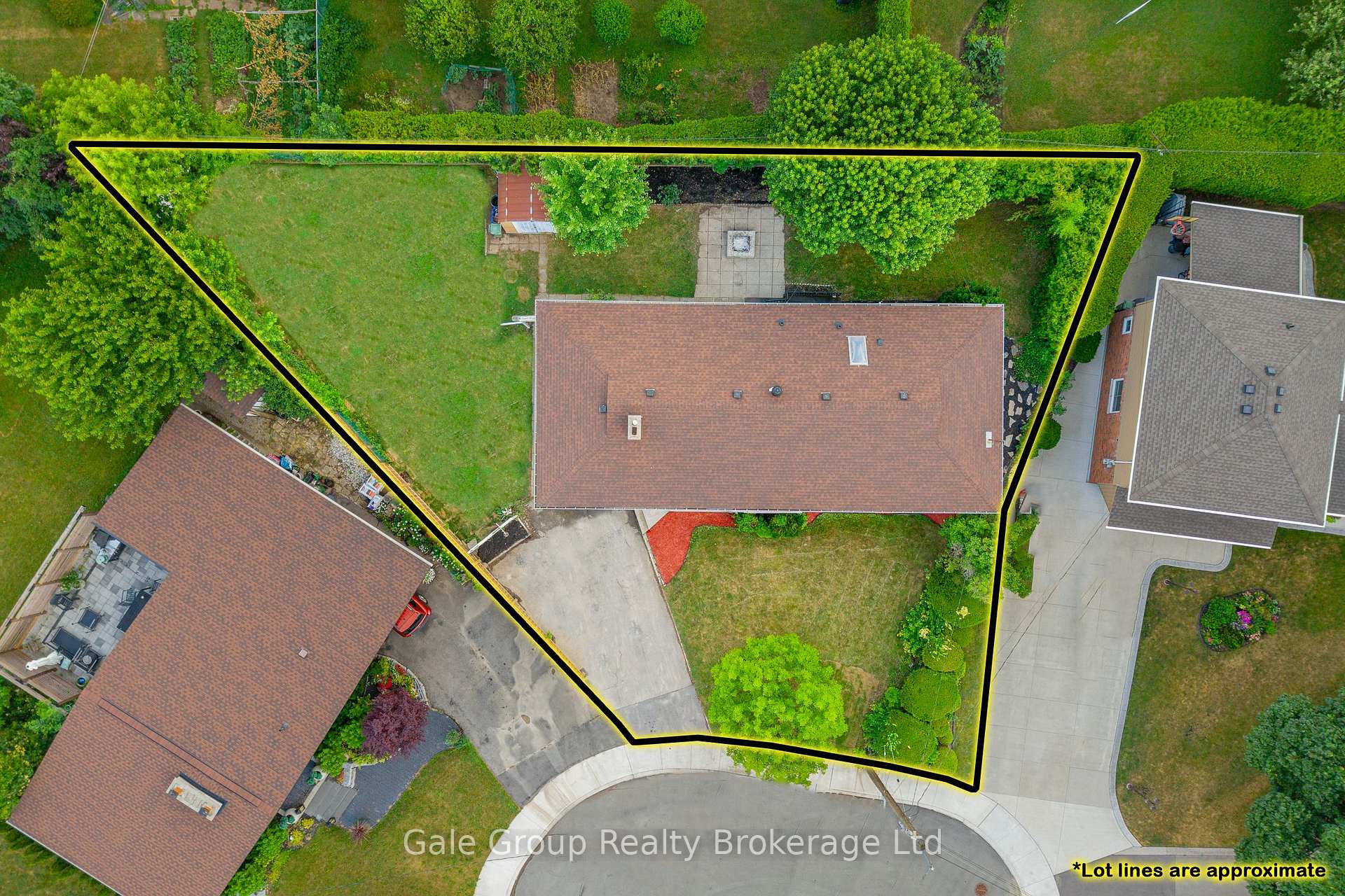 Photo 4 of 15 Kelvin Court, Hamilton, Riverdale — HOMEH