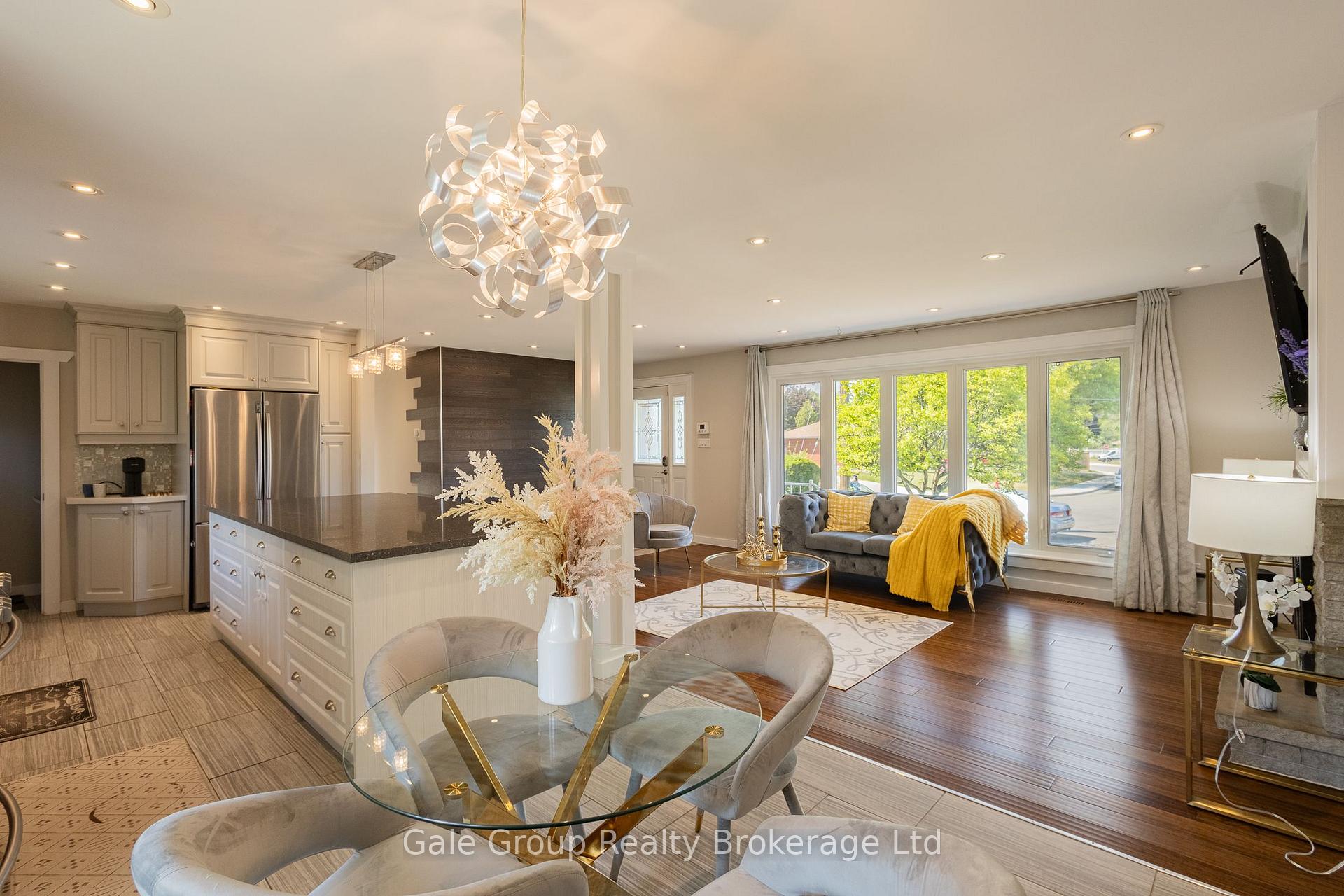 Photo 16 of 15 Kelvin Court, Hamilton, Riverdale — HOMEH
