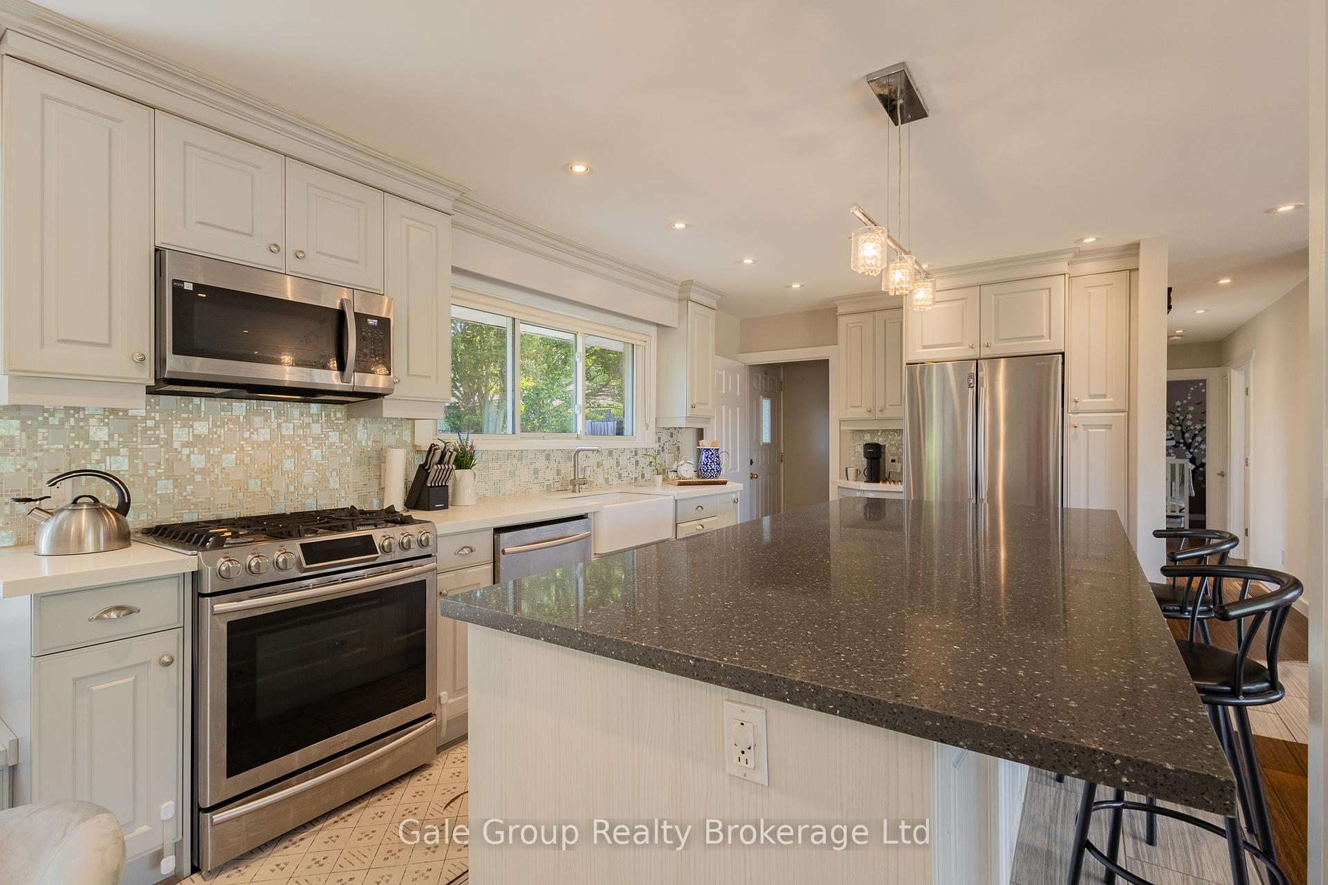 Photo 18 of 15 Kelvin Court, Hamilton, Riverdale — HOMEH