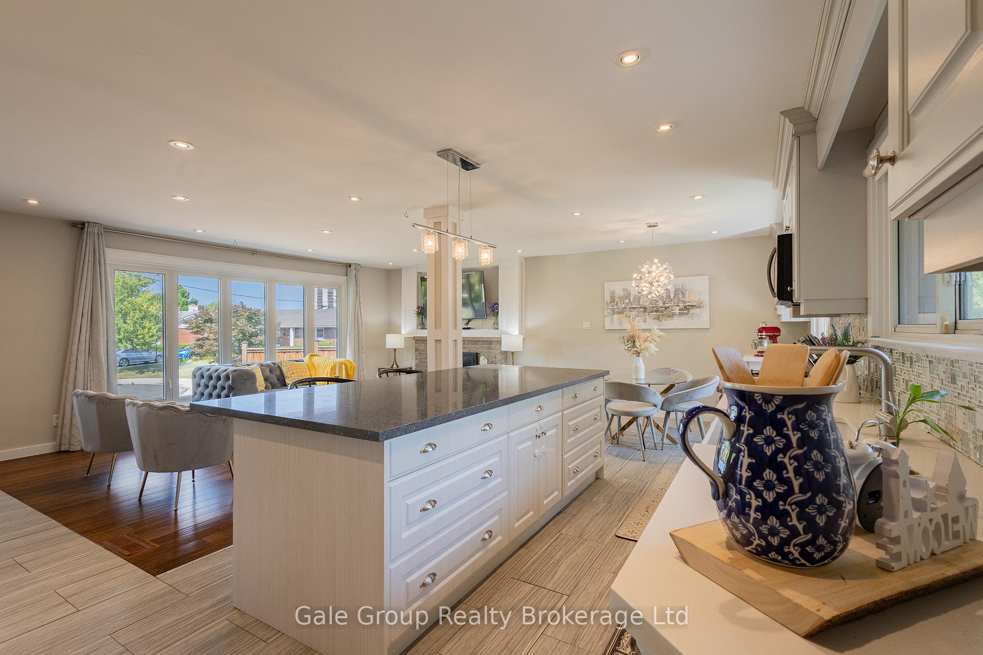 Photo 20 of 15 Kelvin Court, Hamilton, Riverdale — HOMEH