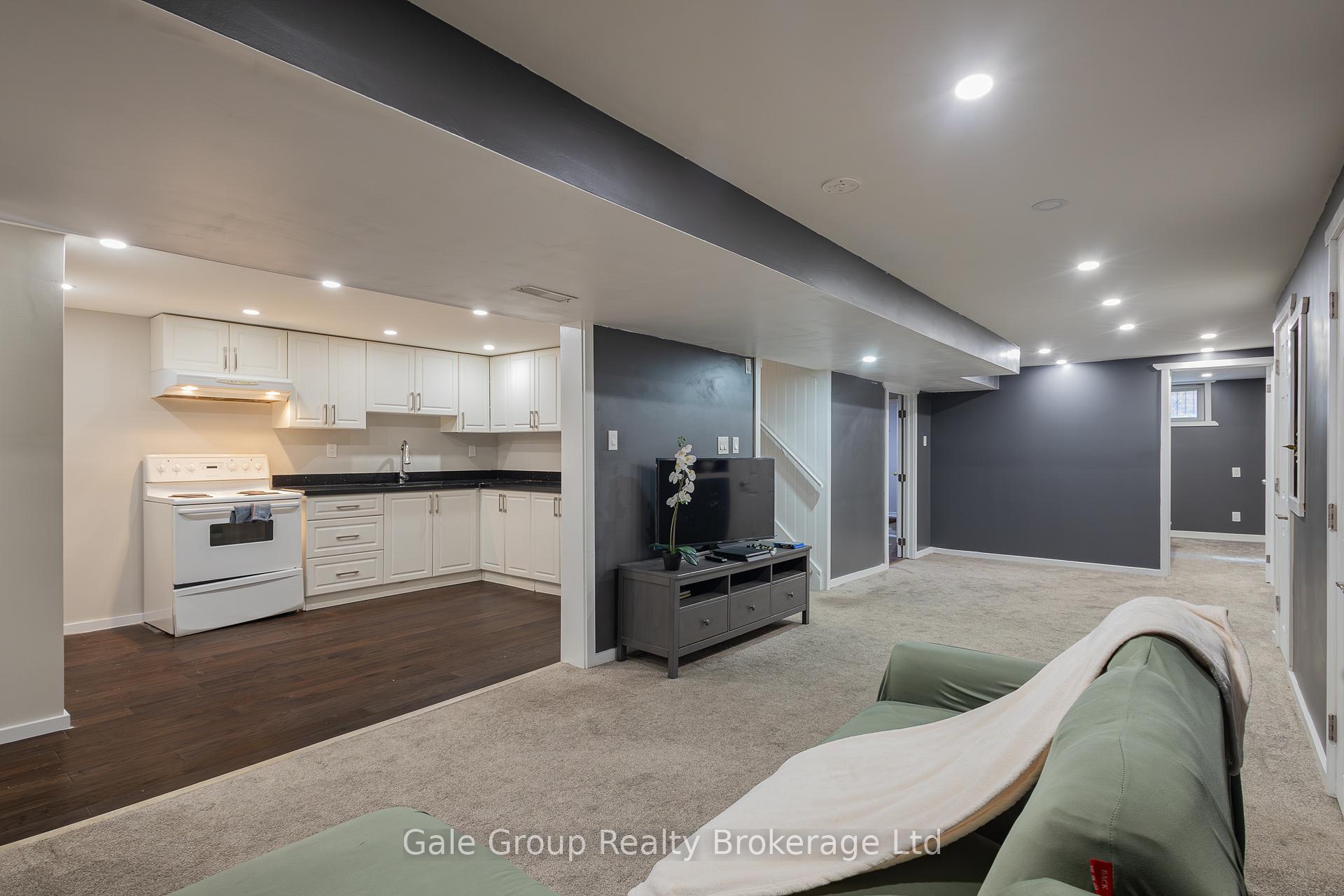 Photo 33 of 15 Kelvin Court, Hamilton, Riverdale — HOMEH