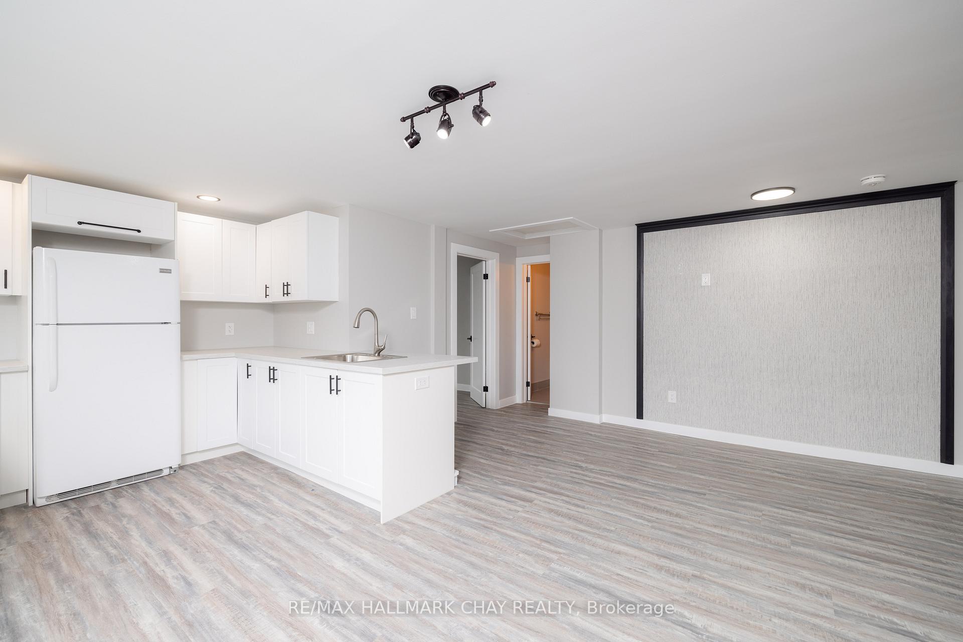 Photo 5 of 9 Gunn Street, Barrie, Wellington — HOMEH