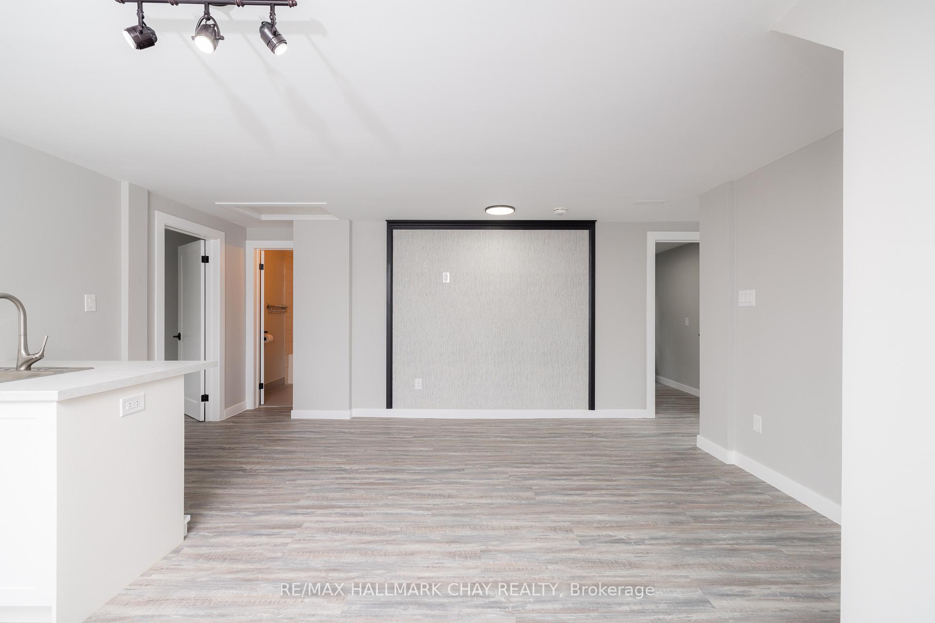 Photo 9 of 9 Gunn Street, Barrie, Wellington — HOMEH