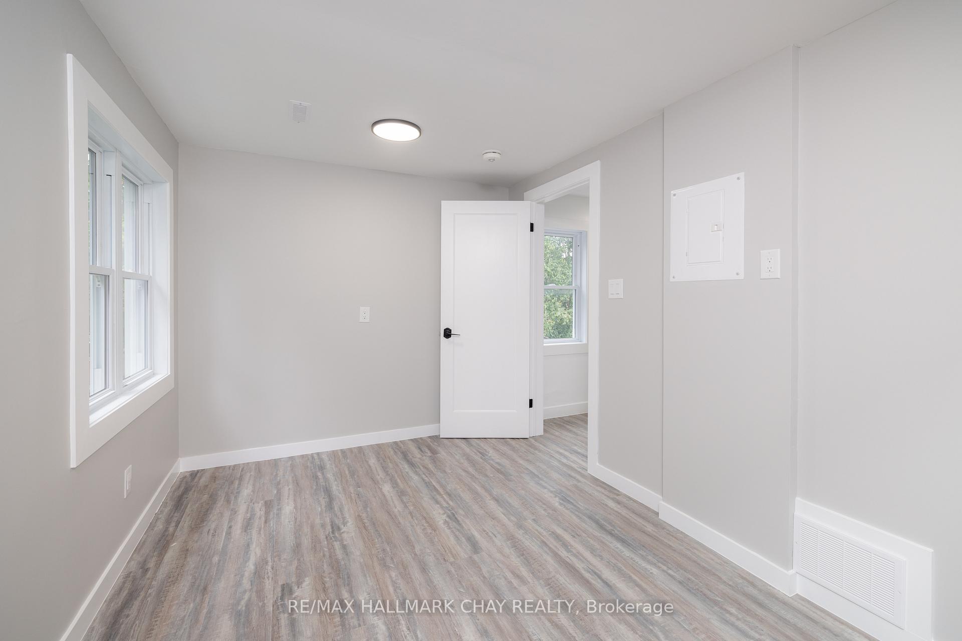 Photo 13 of 9 Gunn Street, Barrie, Wellington — HOMEH