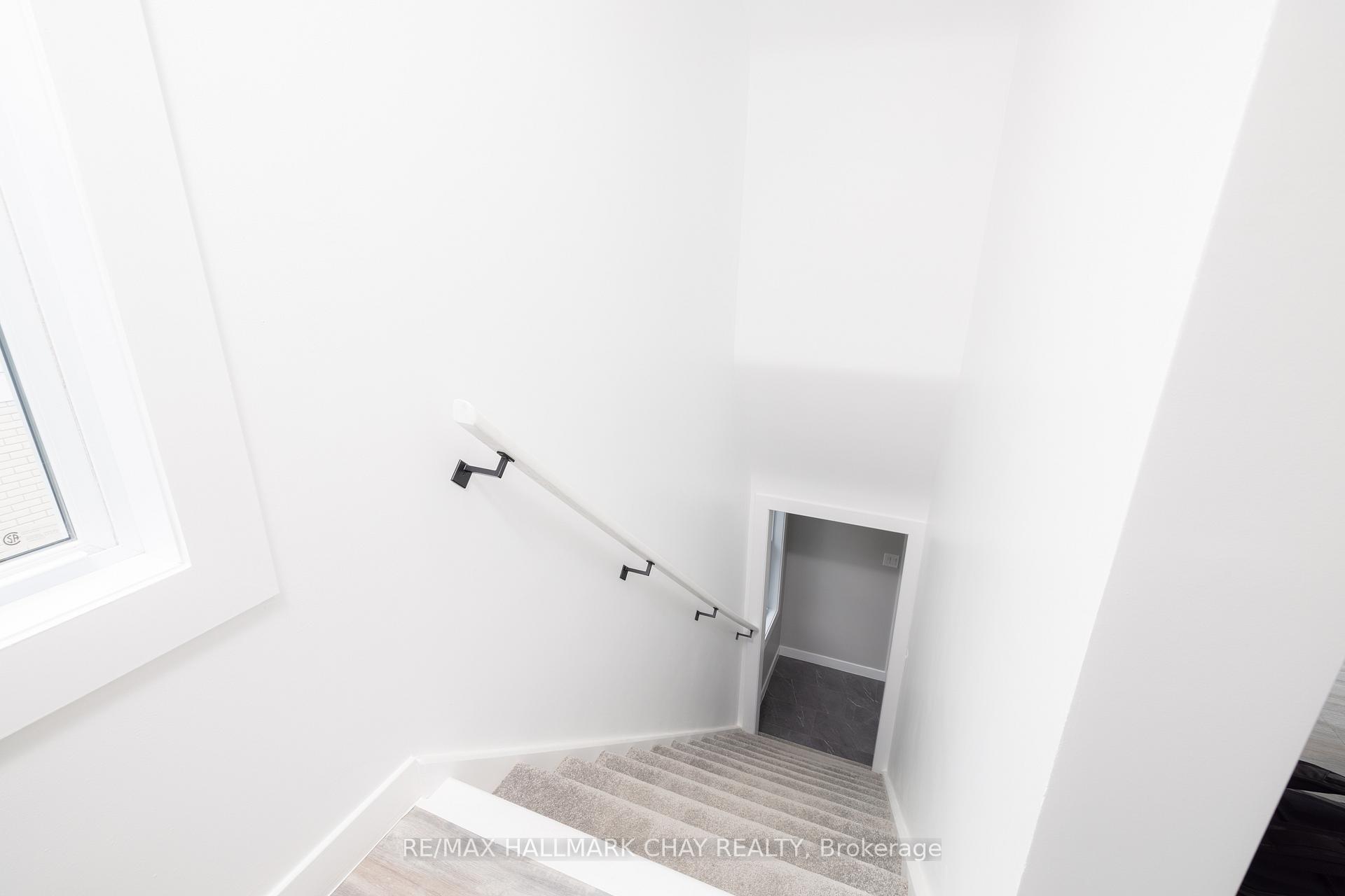 Photo 14 of 9 Gunn Street, Barrie, Wellington — HOMEH